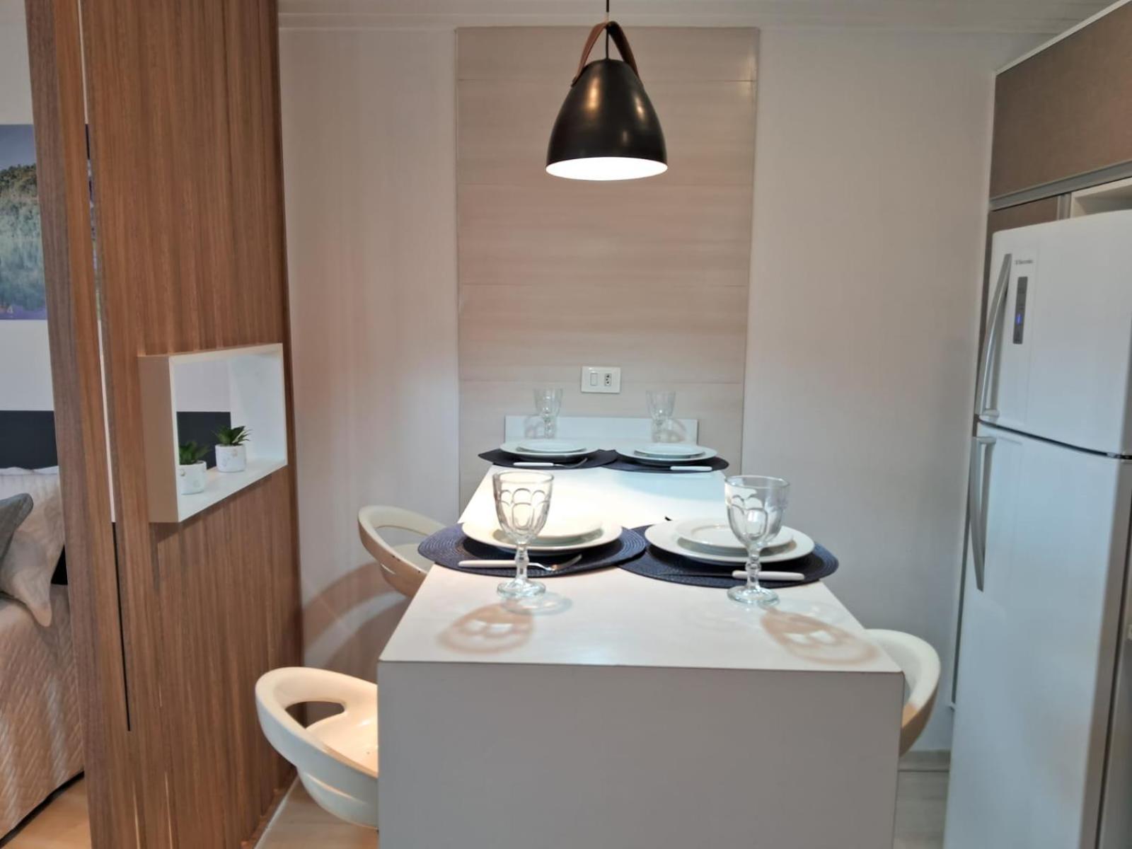 Lindo studio equipado em apartamento clube com academia e conforto no centro de Curitiba - MID Home