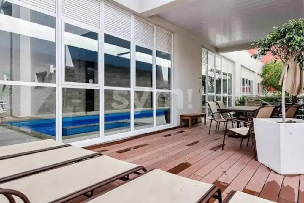 Lindo studio equipado em apartamento clube com academia e conforto no centro de Curitiba - MID Home