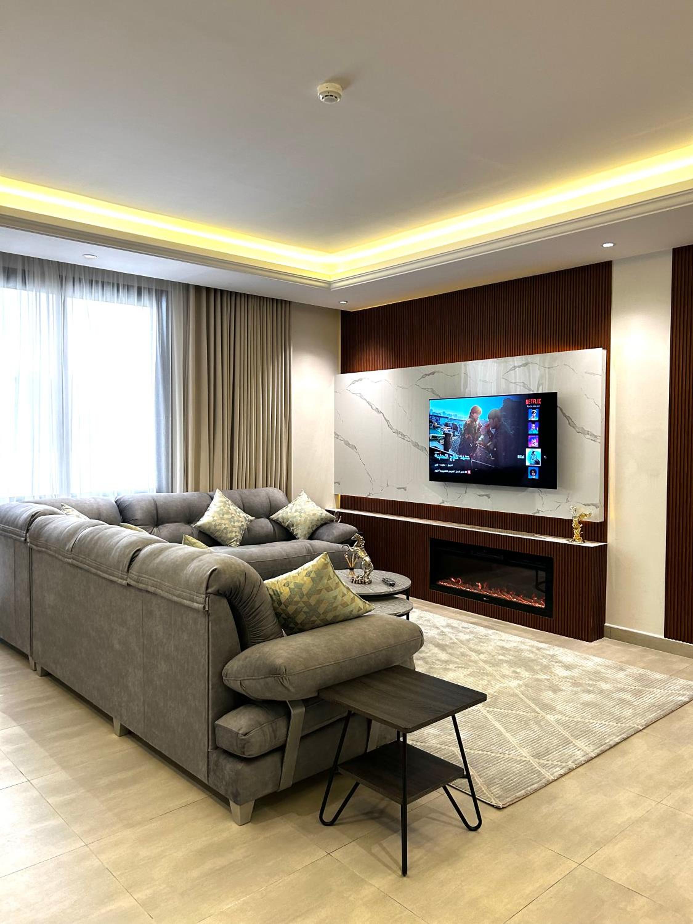 Self check in Unique 3 Bedrooms Apartment