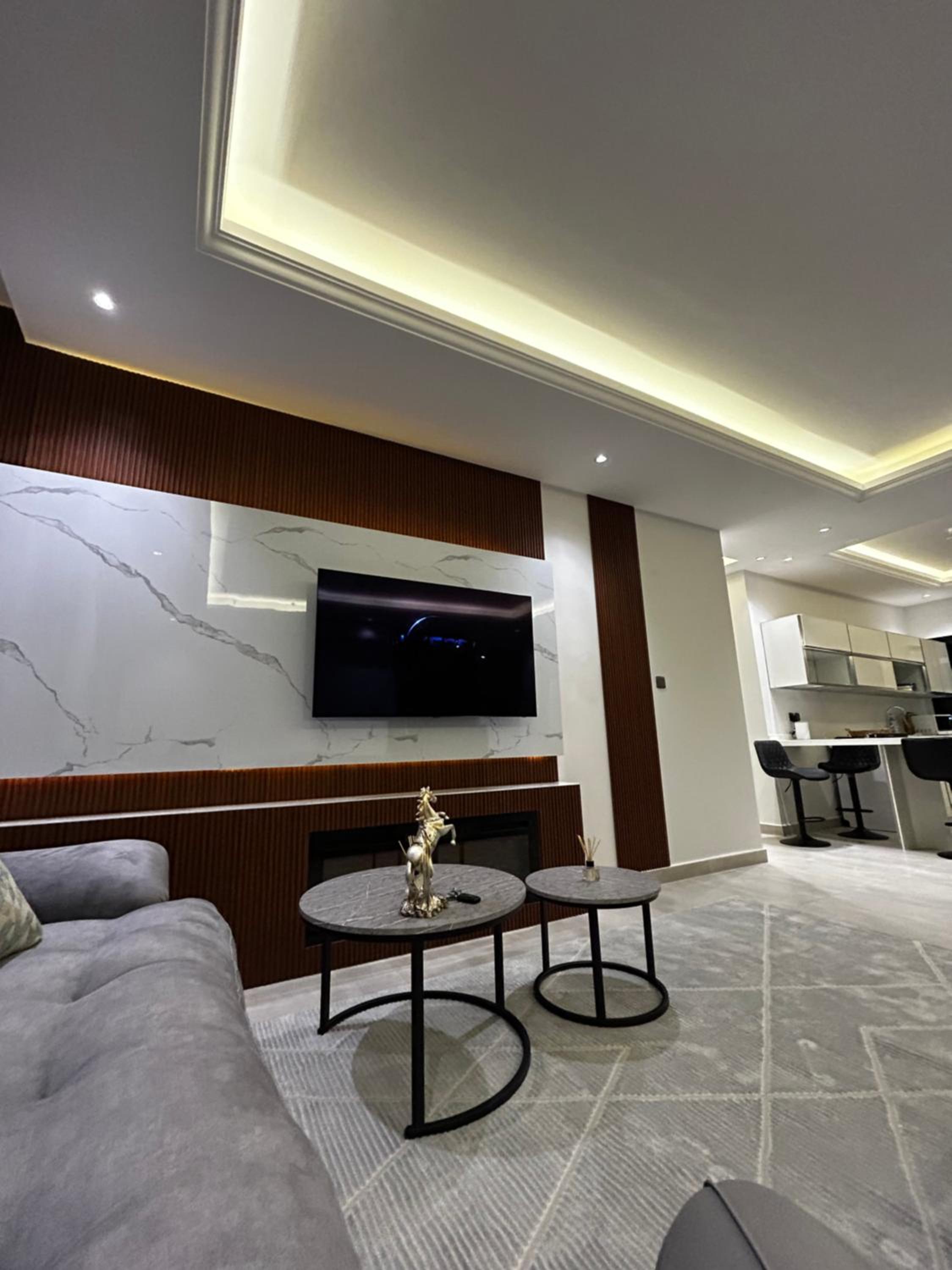 Self check in Unique 3 Bedrooms Apartment