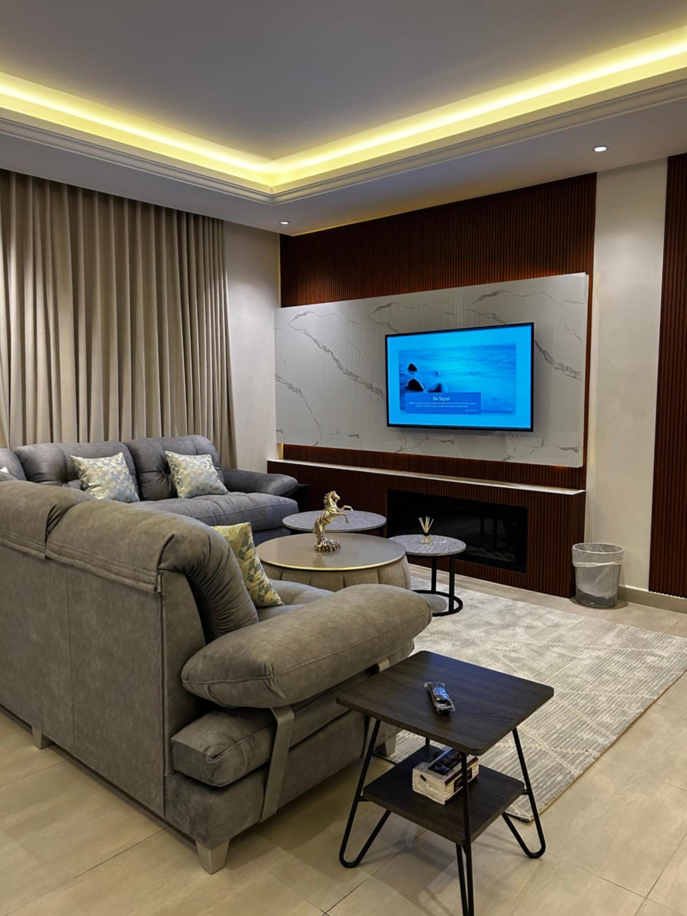 Self check in Unique 3 Bedrooms Apartment