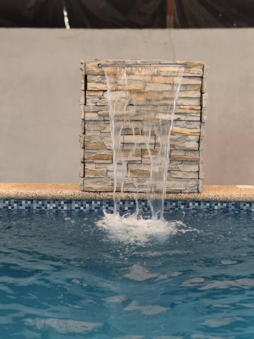 Casa con Piscina en Nanegalito