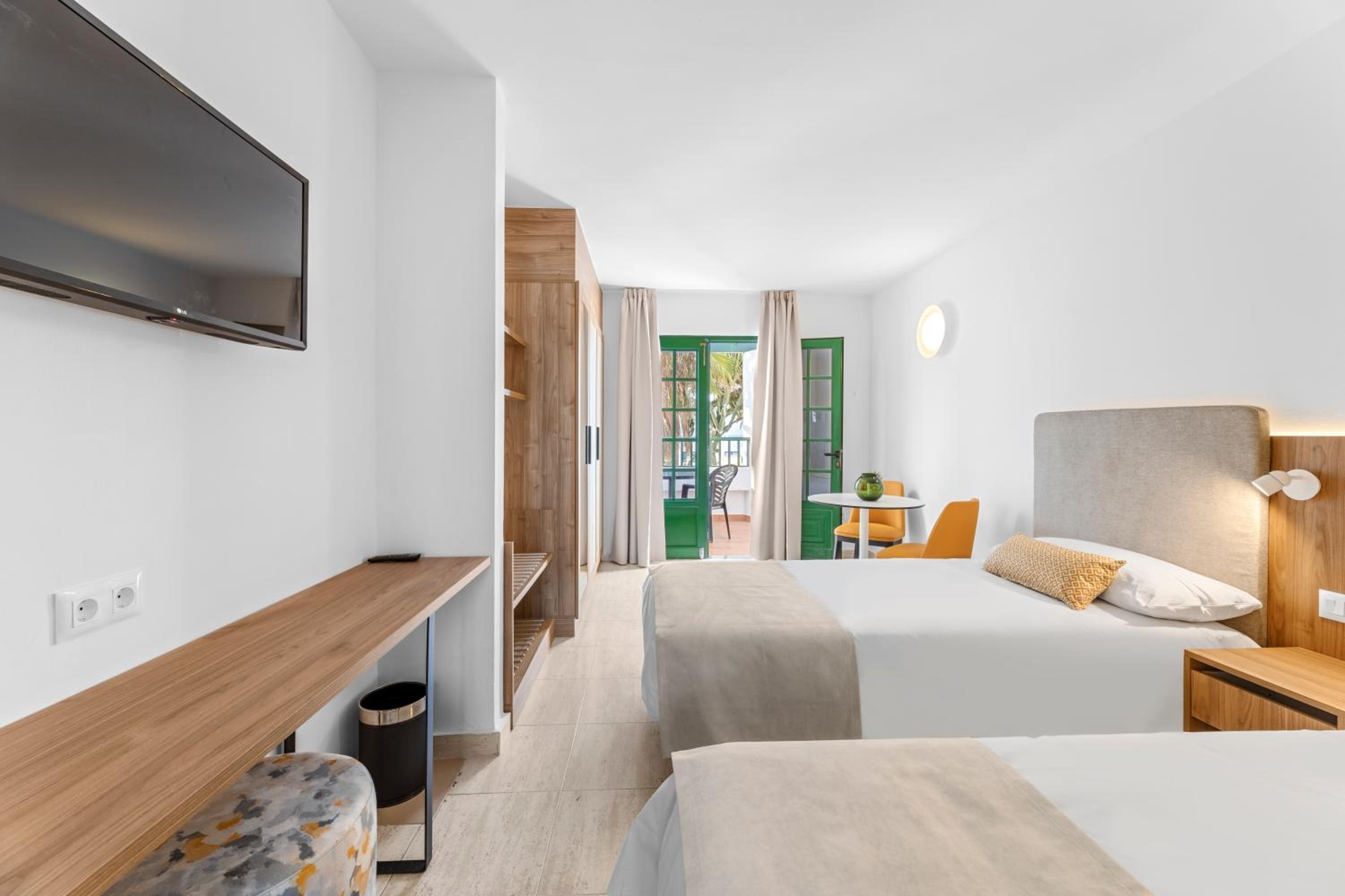 Apartamentos Tropicana