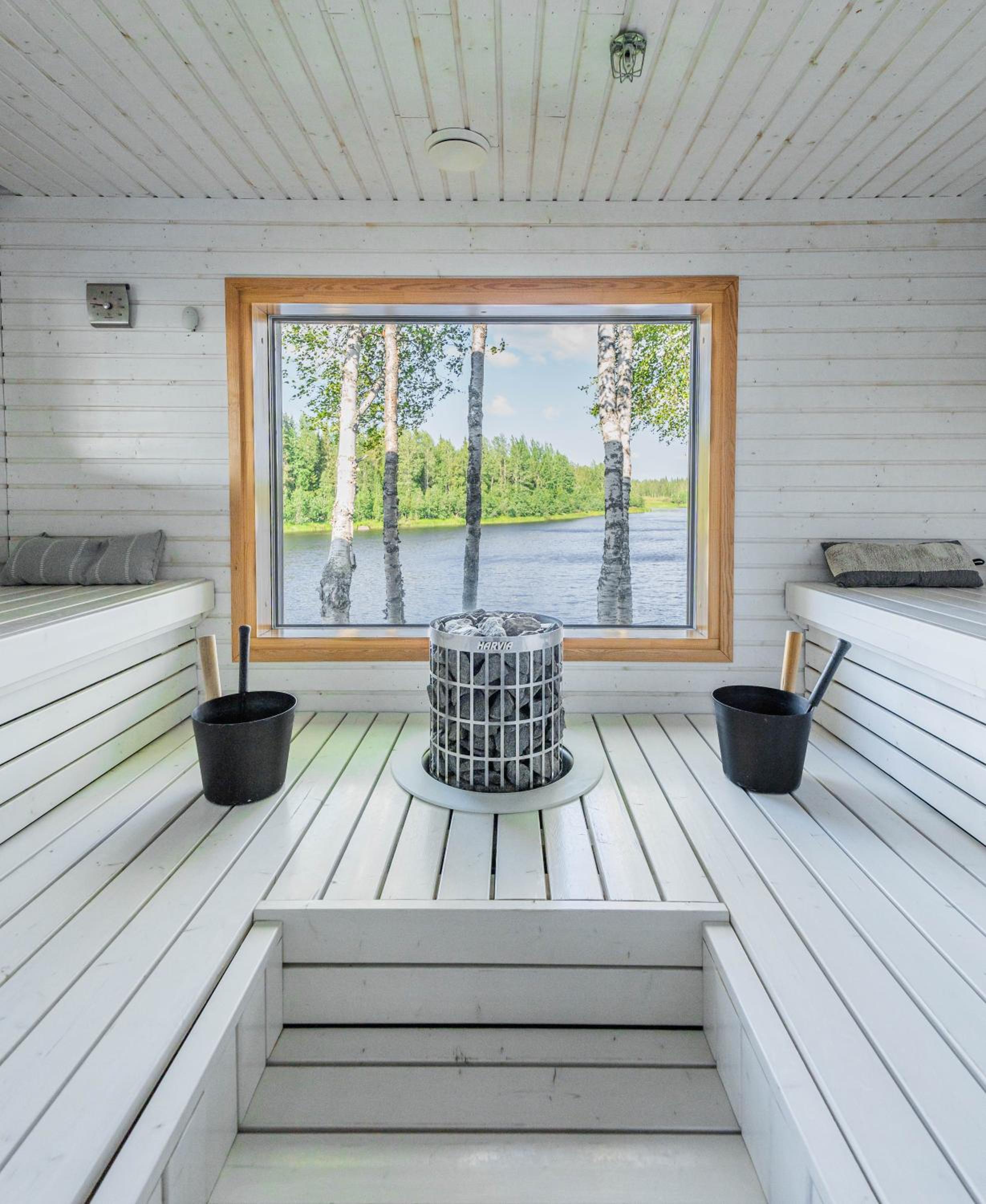 Exclusive Villa Wikkelä Ranua with Sauna & Jacuzzi