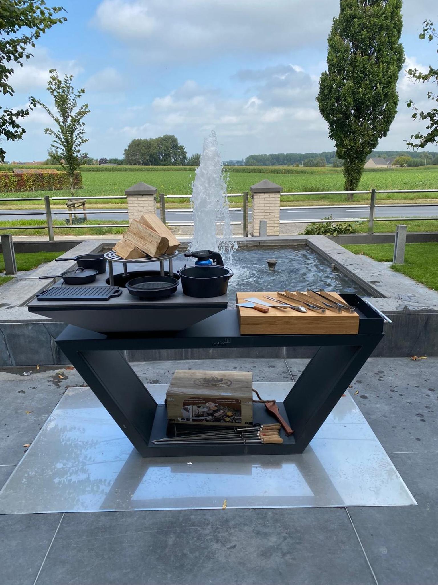 J and R flanders fields holiday homes