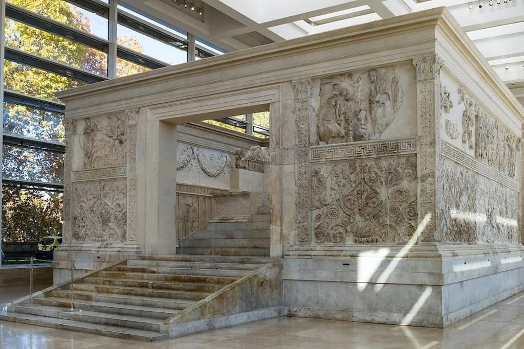 Designer Luxury Loft in the heart of Rome Center