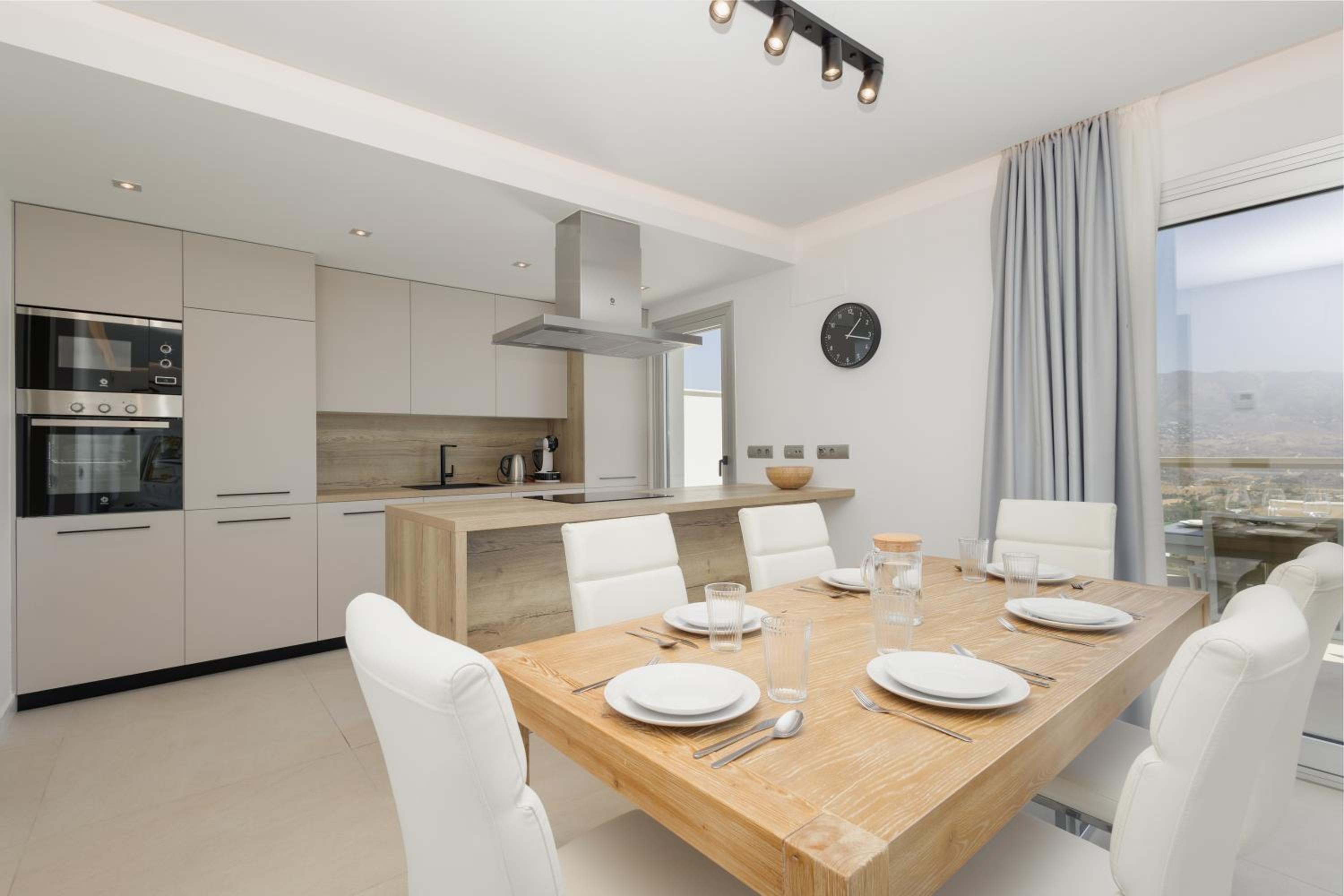 Modern holiday apartment with incredible sea views in La Cala de Mijas