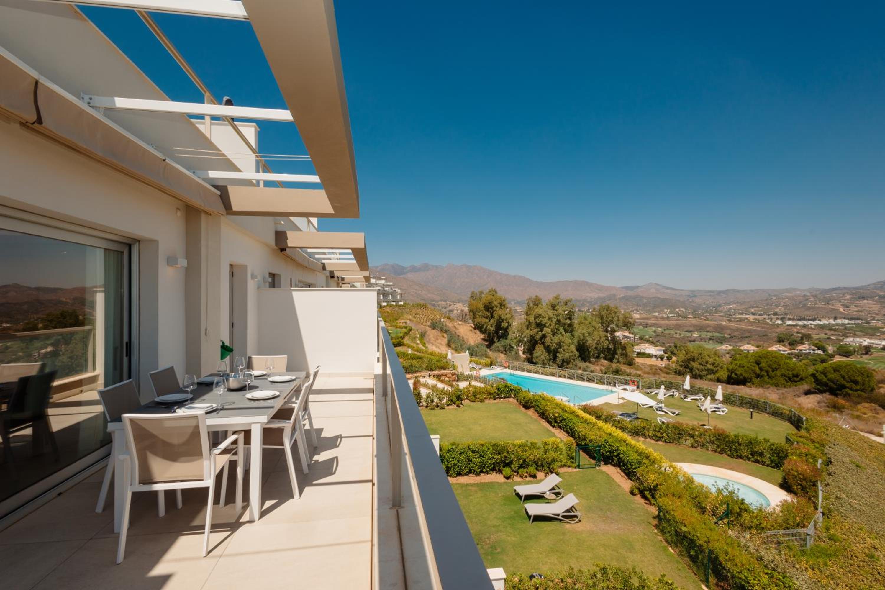 Modern holiday apartment with incredible sea views in La Cala de Mijas
