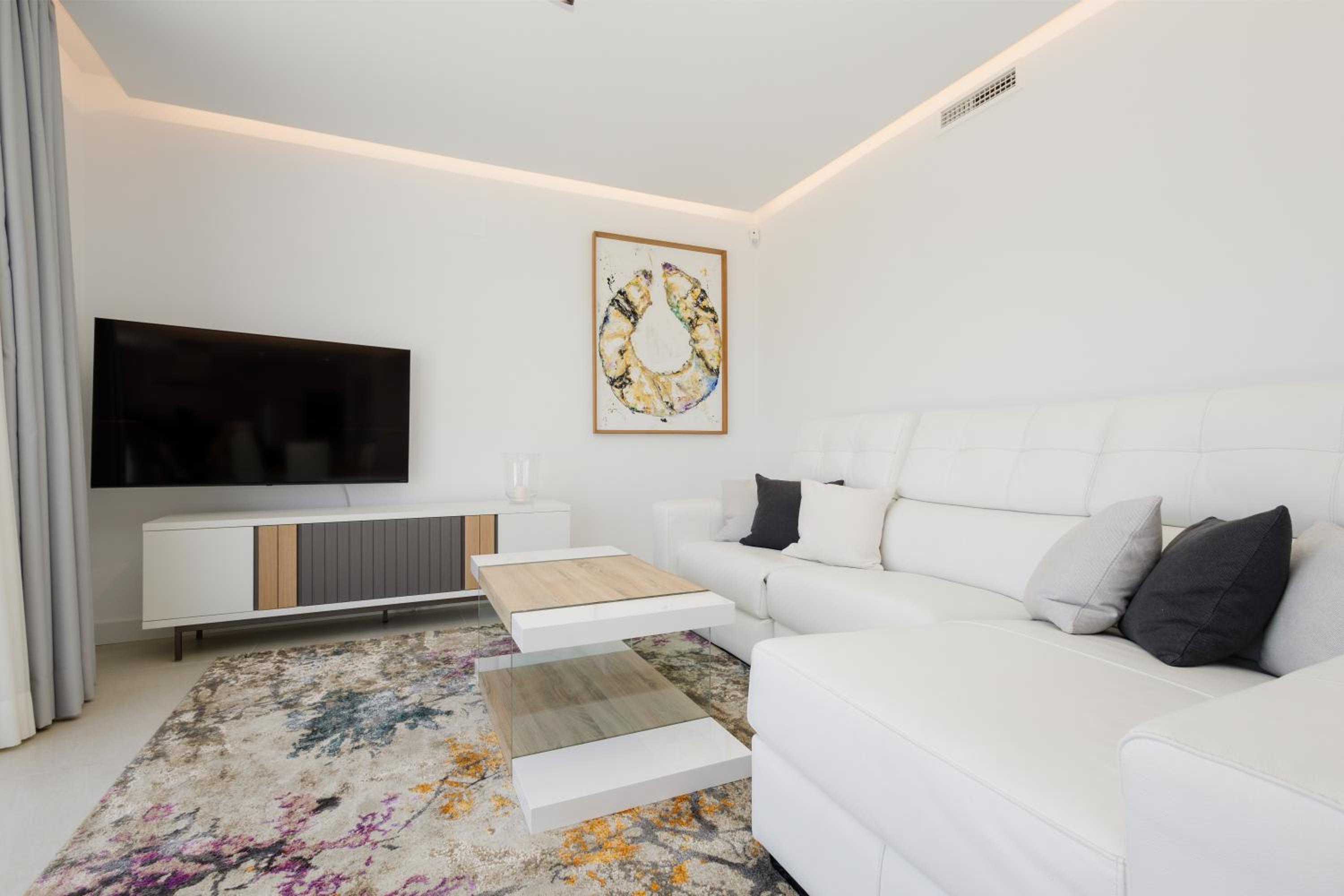 Modern holiday apartment with incredible sea views in La Cala de Mijas