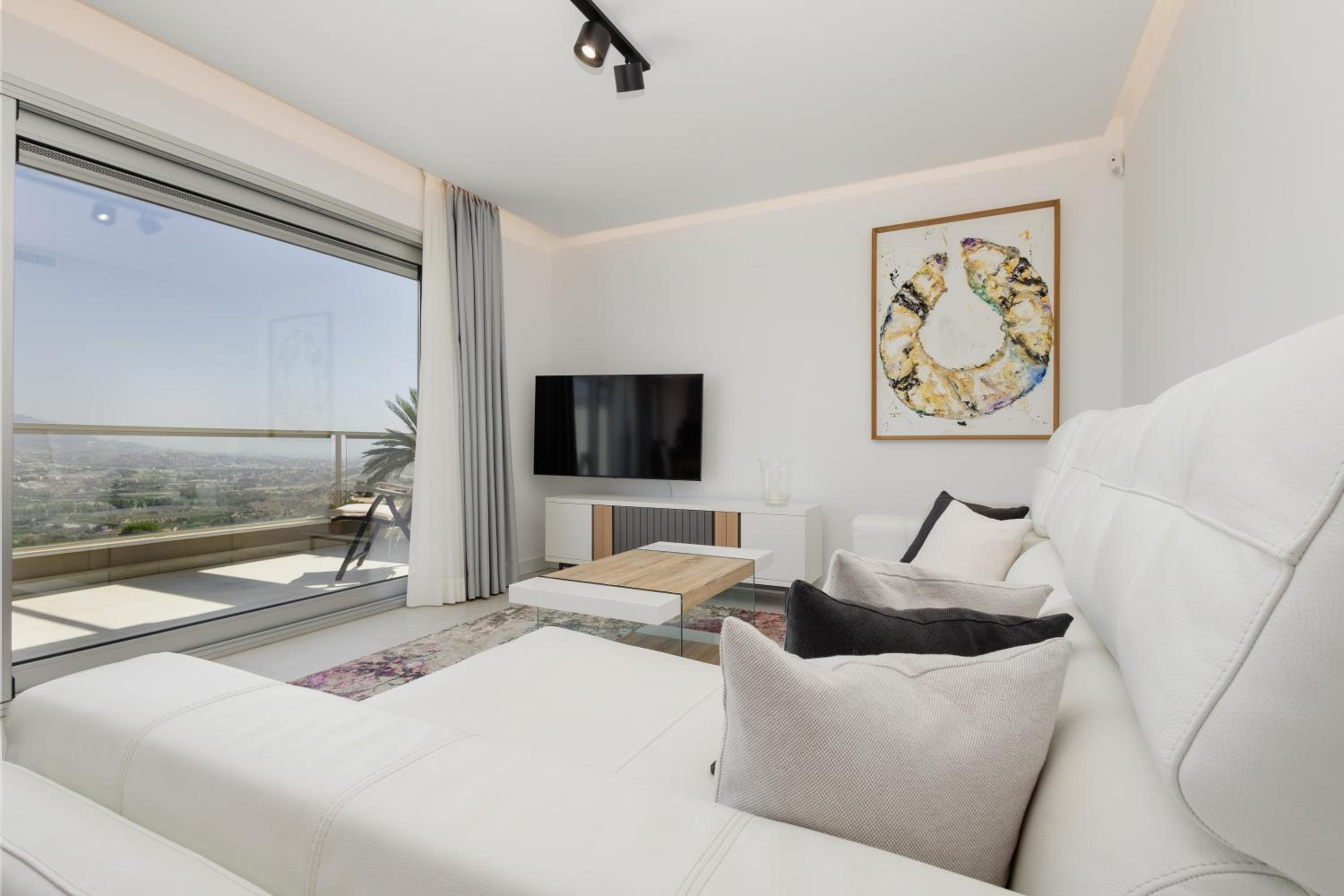 Modern holiday apartment with incredible sea views in La Cala de Mijas