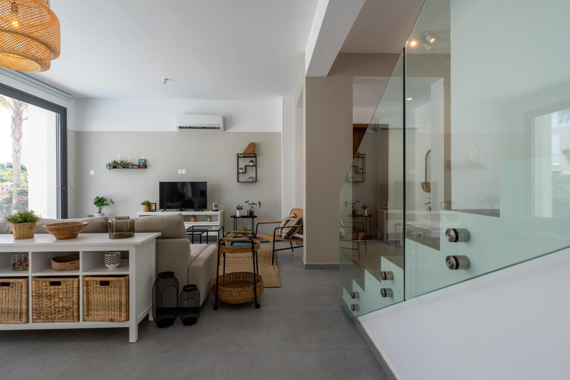 Villa Flora's 3-BR Retreat & Private Pool in Protaras