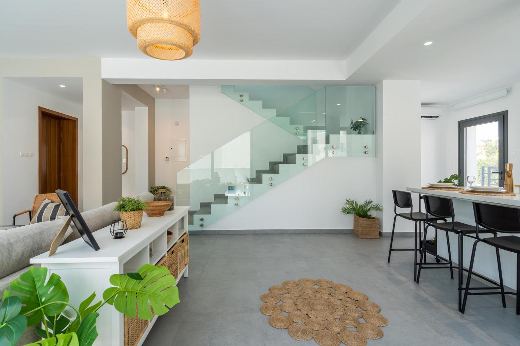 Villa Flora's 3-BR Retreat & Private Pool in Protaras