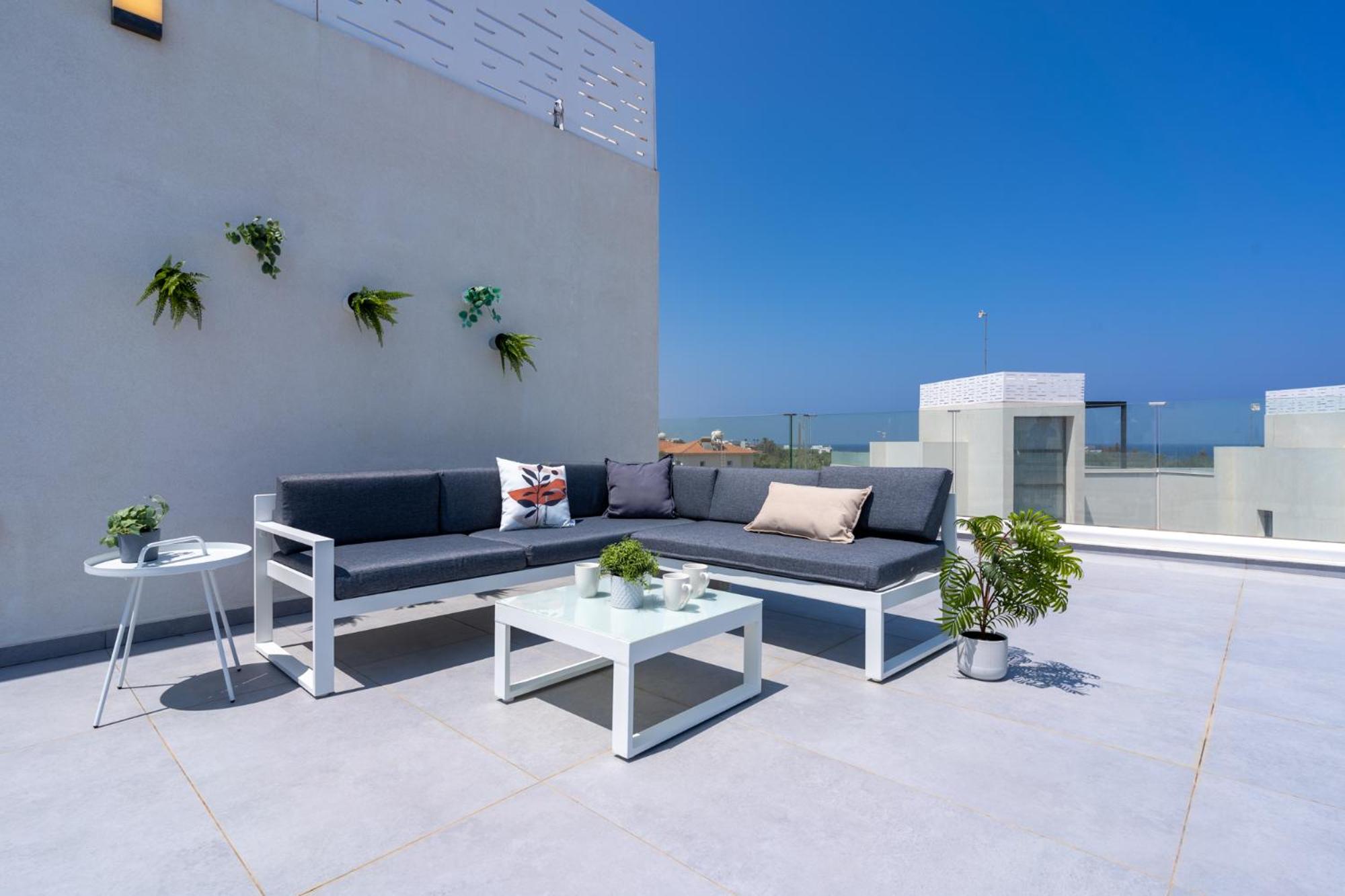 Villa Flora's 3-BR Retreat & Private Pool in Protaras