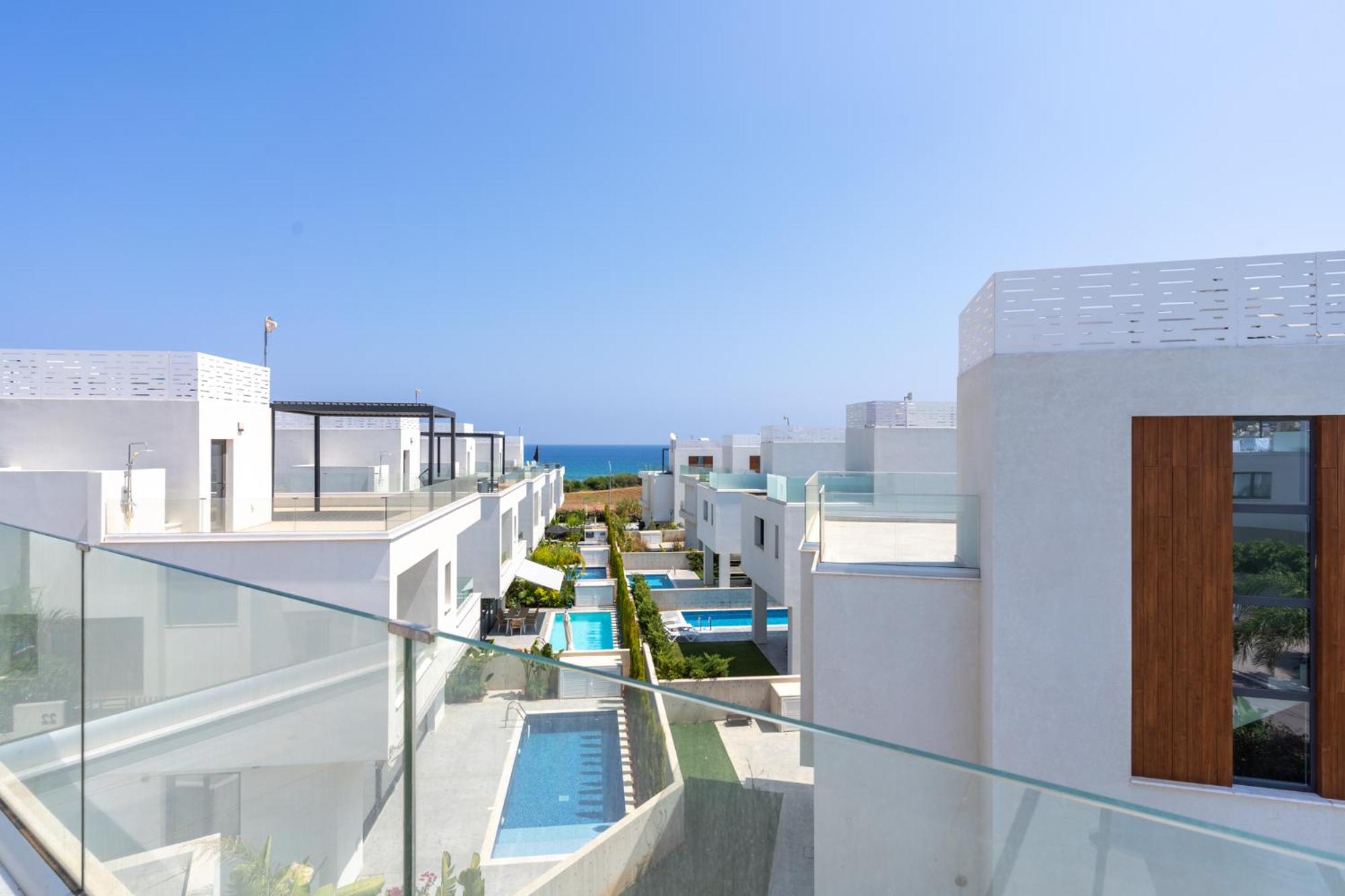 Villa Flora's 3-BR Retreat & Private Pool in Protaras