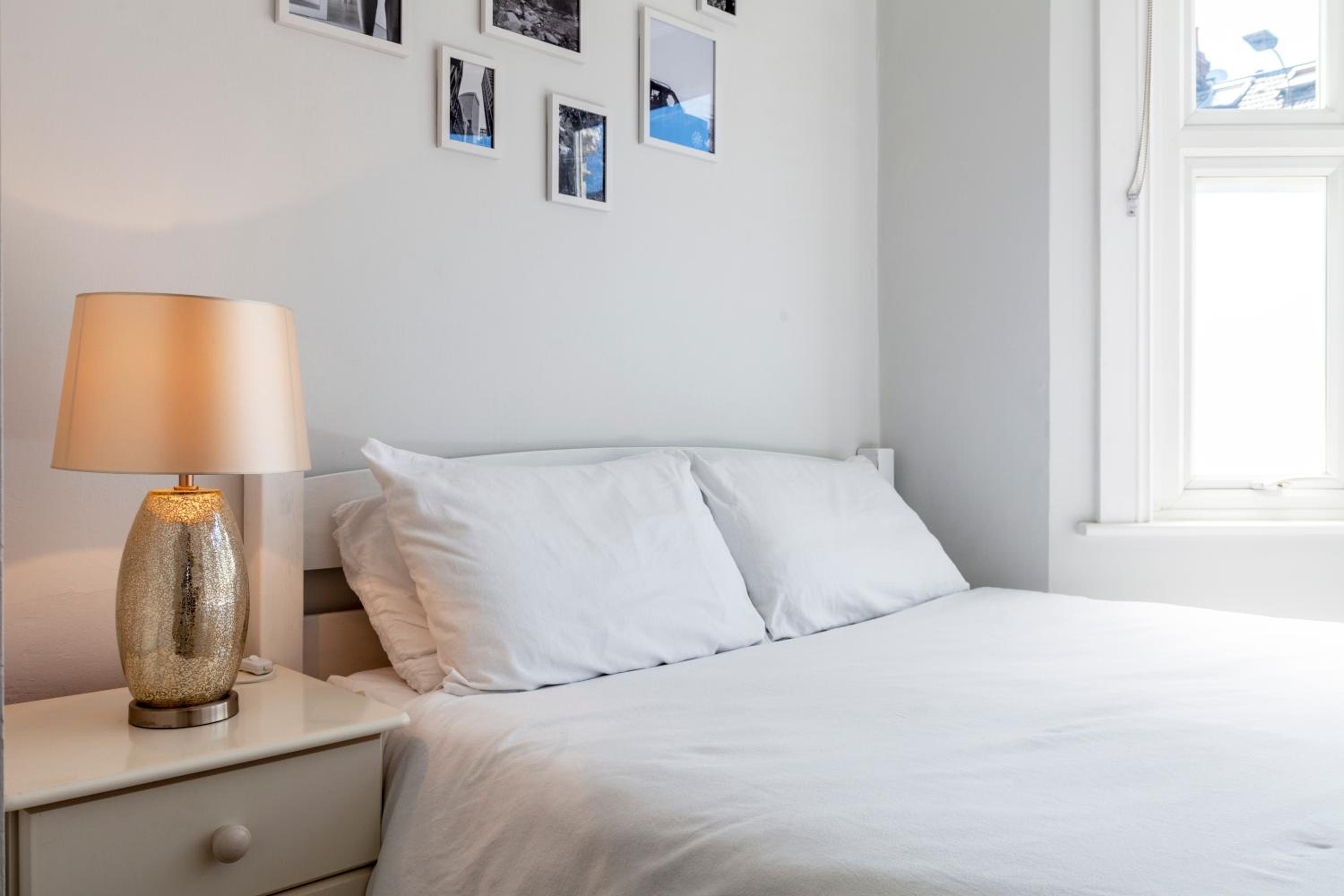 Splendid 2BR wprivate gdn, Fulham