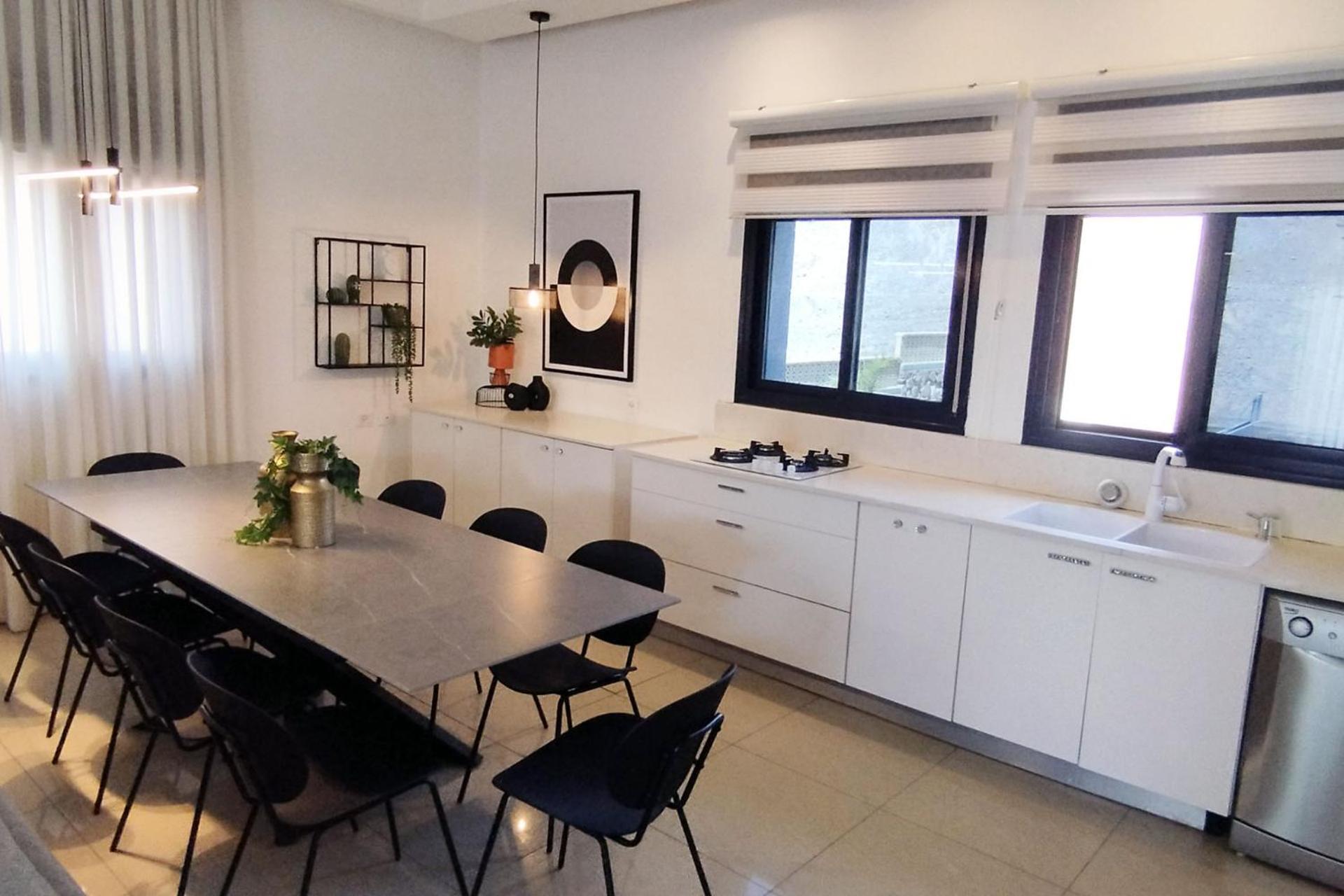 YalaRent Seasons 4 bedroom apartment with jacuzzi view 2