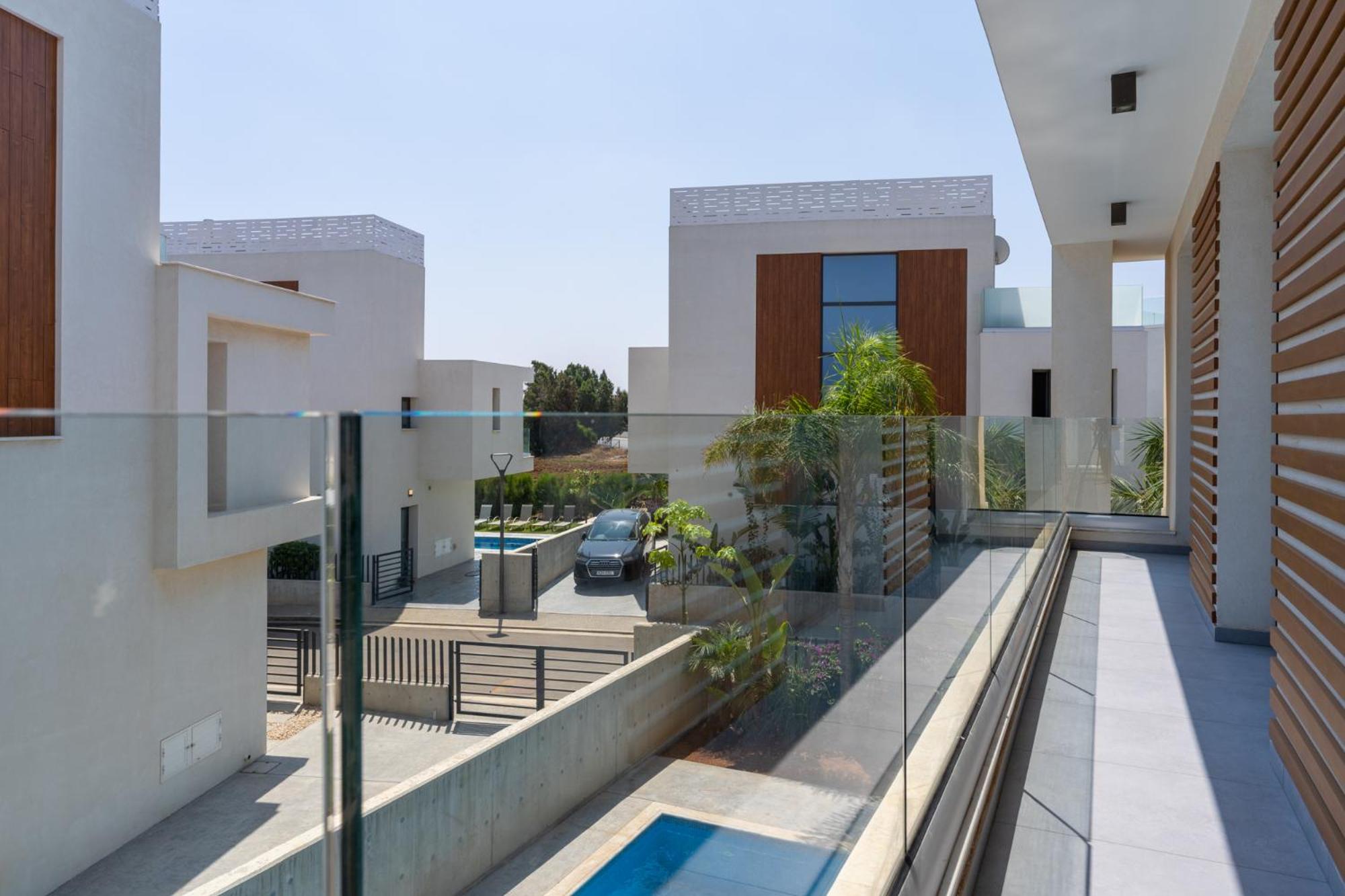 Villa Flora's 3-BR Retreat & Private Pool in Protaras