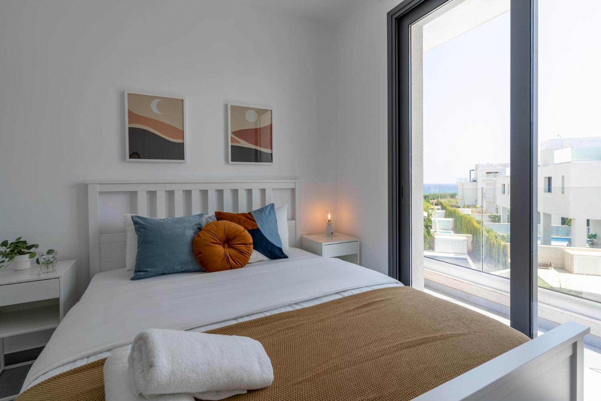 Villa Flora's 3-BR Retreat & Private Pool in Protaras