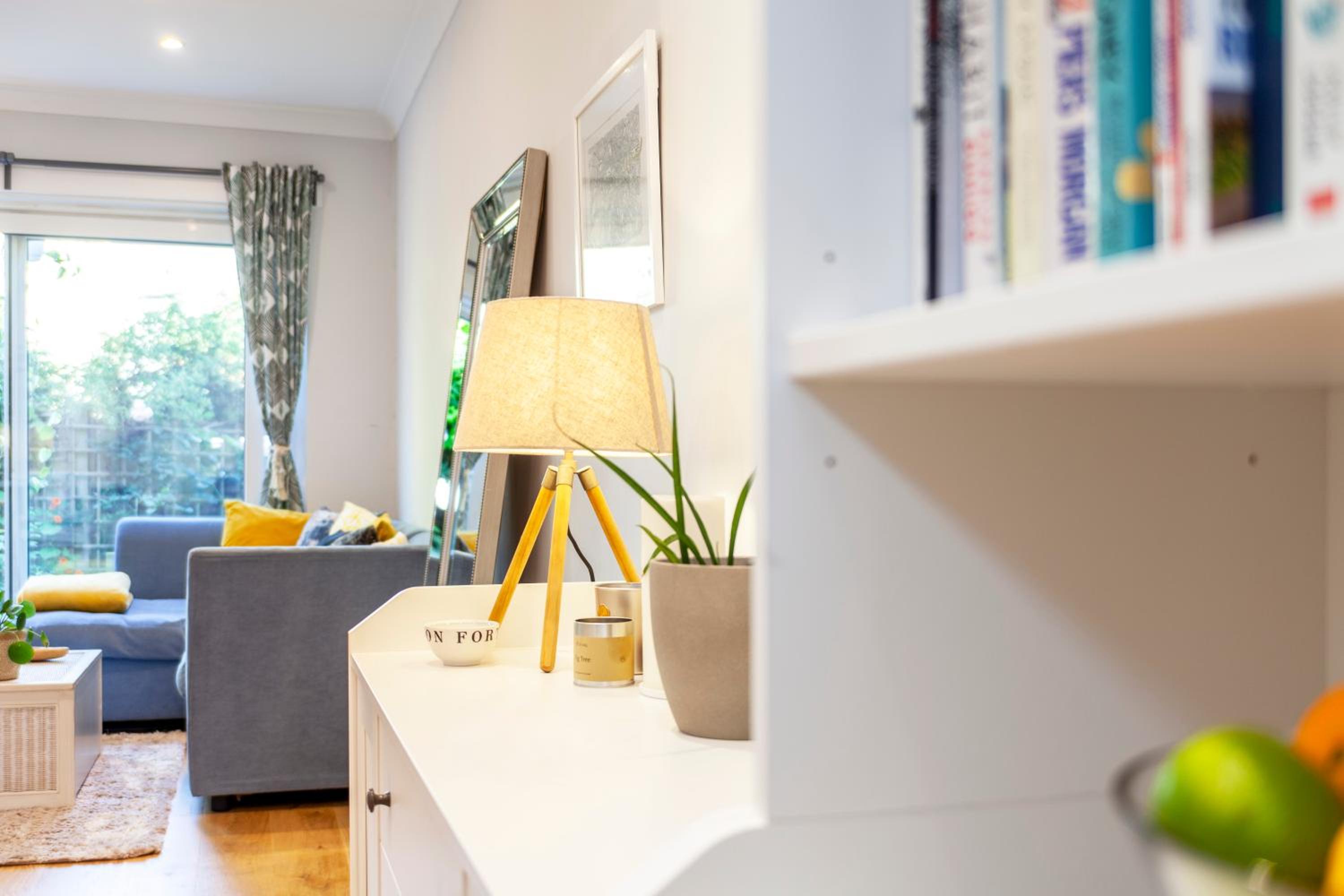 Splendid 2BR wprivate gdn, Fulham