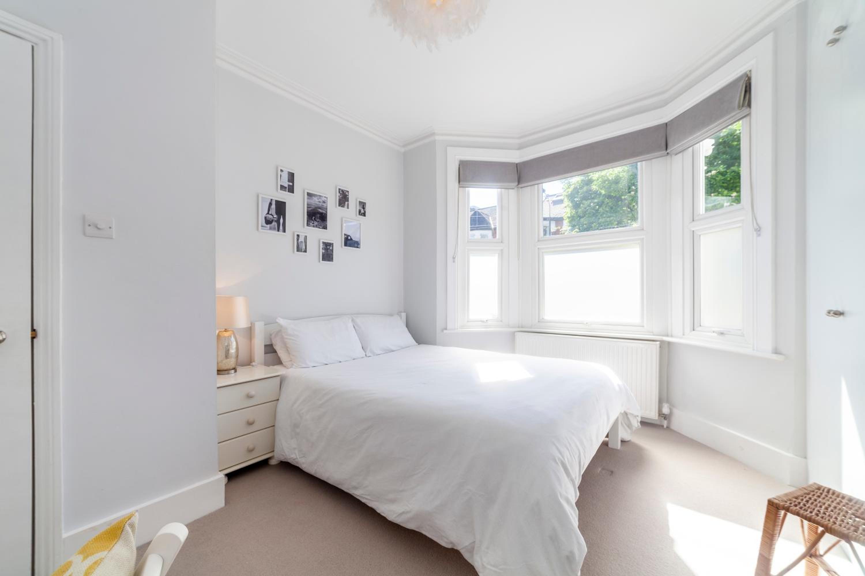 Splendid 2BR wprivate gdn, Fulham