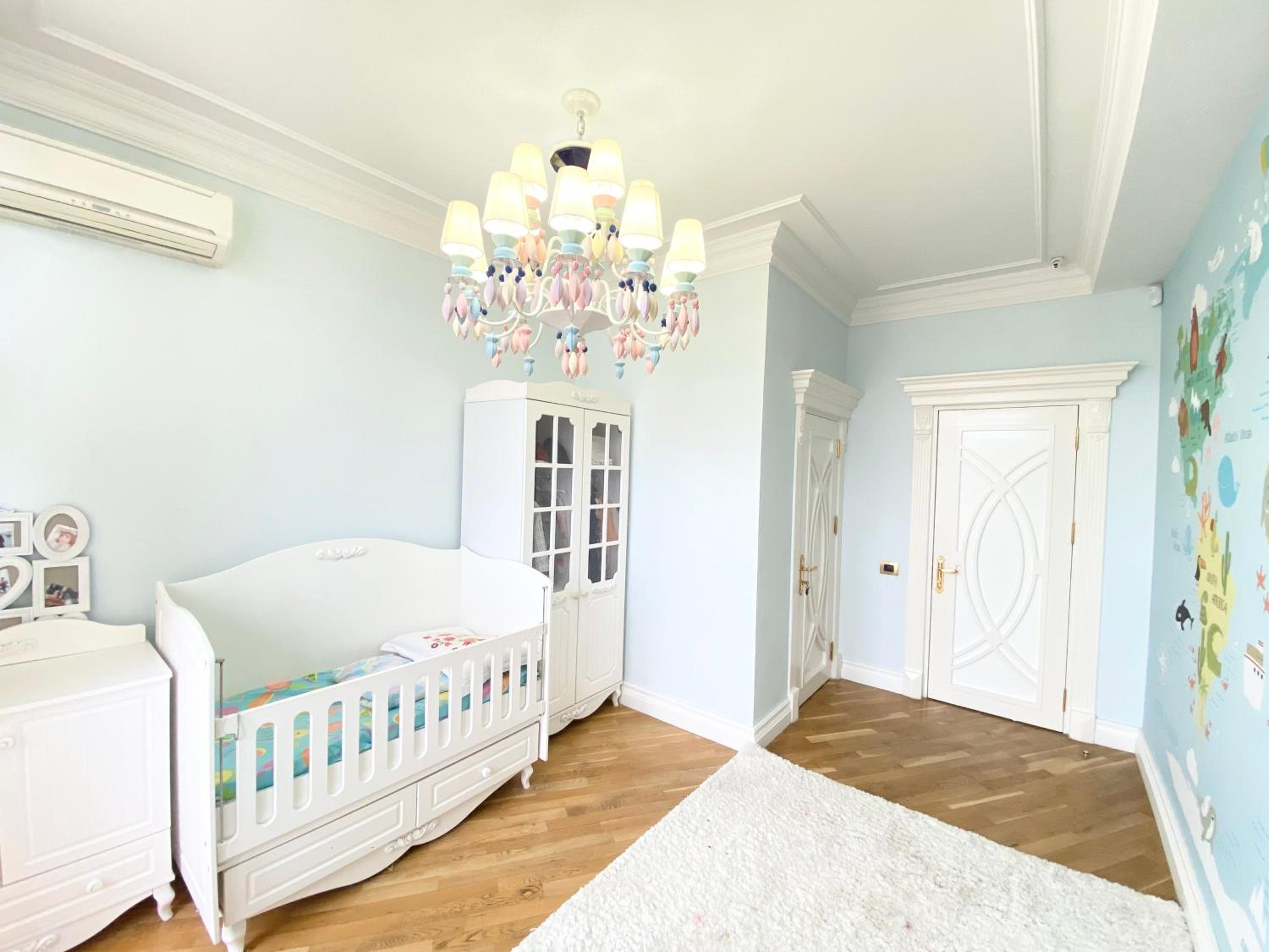 Luxury City Center Apartment