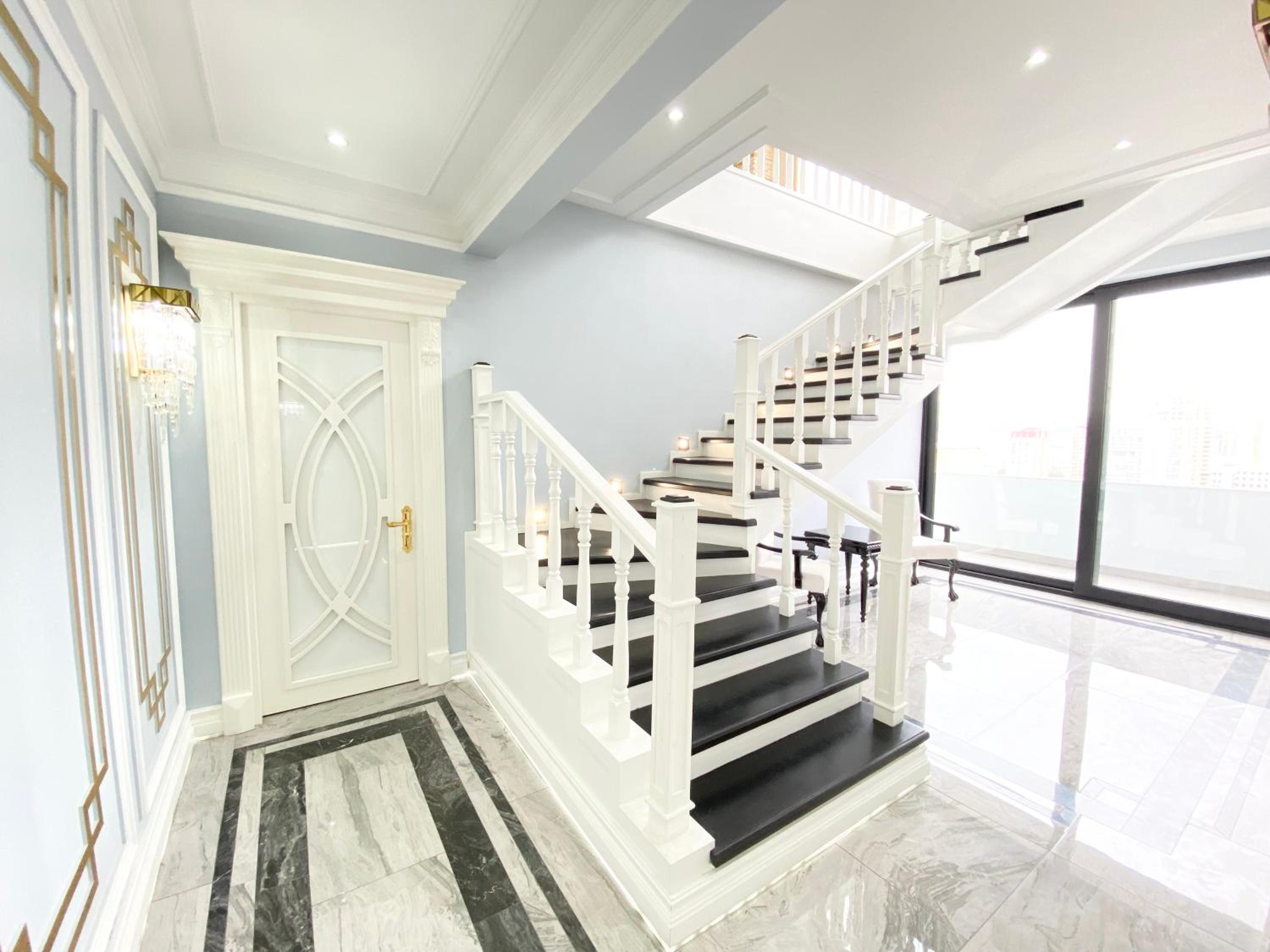 Luxury City Center Apartment