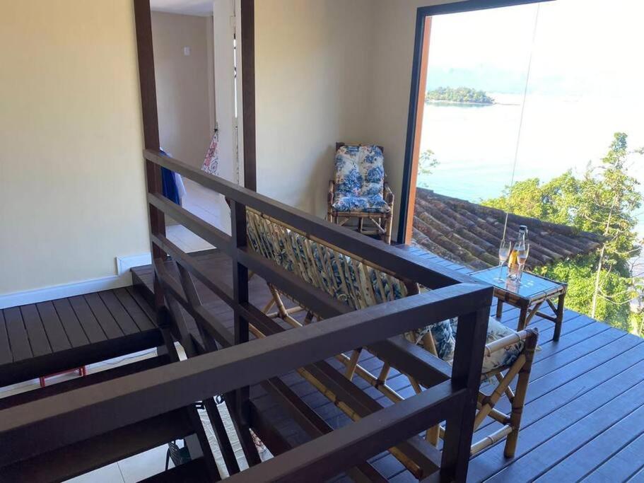 Casa Laranja em Condomínio Pé na Areia