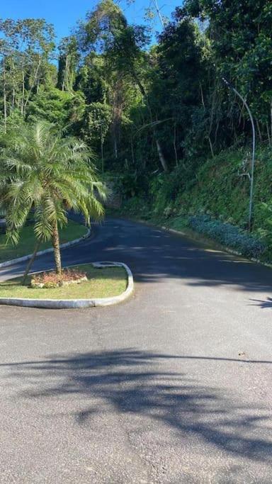 Casa Laranja em Condomínio Pé na Areia