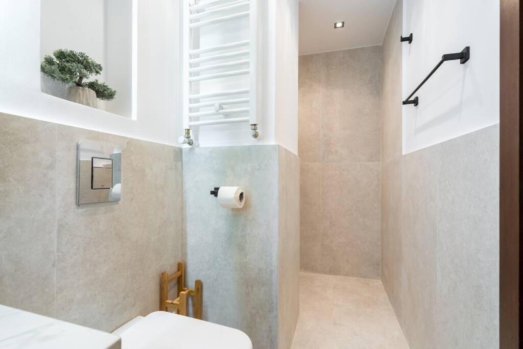 Superb Views 3BR Duplex - 4 Balconies + Parking view 2