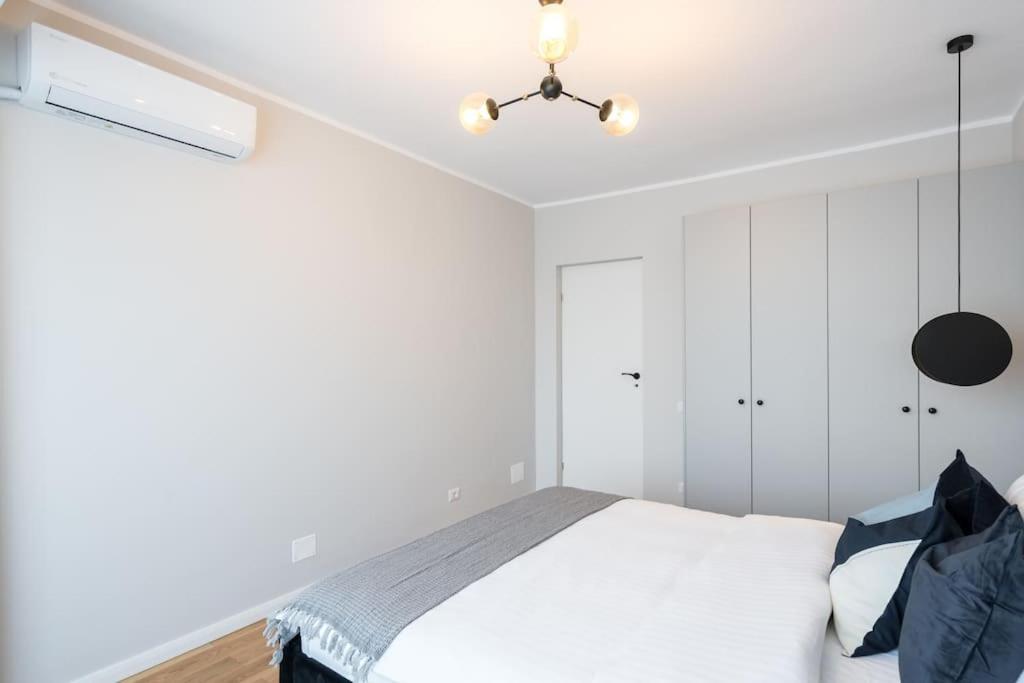 Bright & Calm - 2BR - Top Location view 2