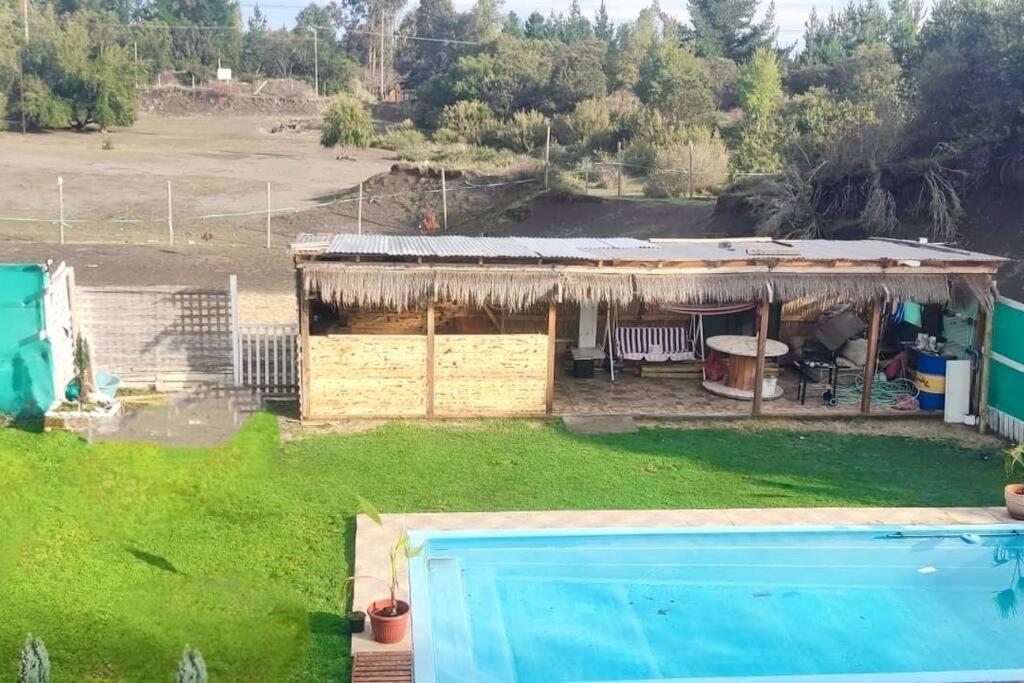 Privada con Piscina y Tinaja.