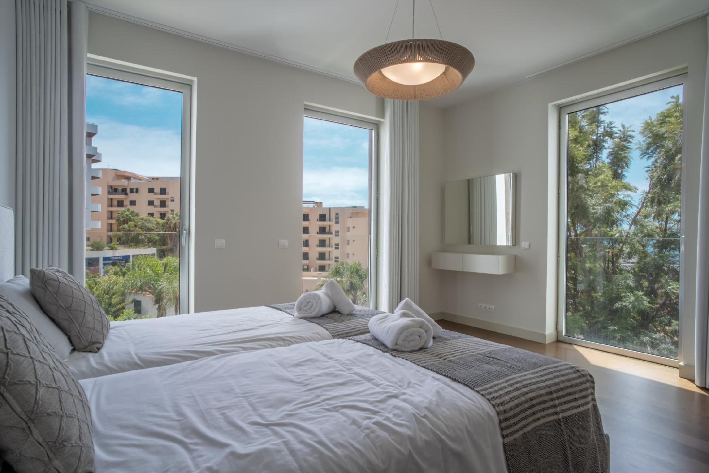 The Stylish Apt. of Madeira Palace CC view 3