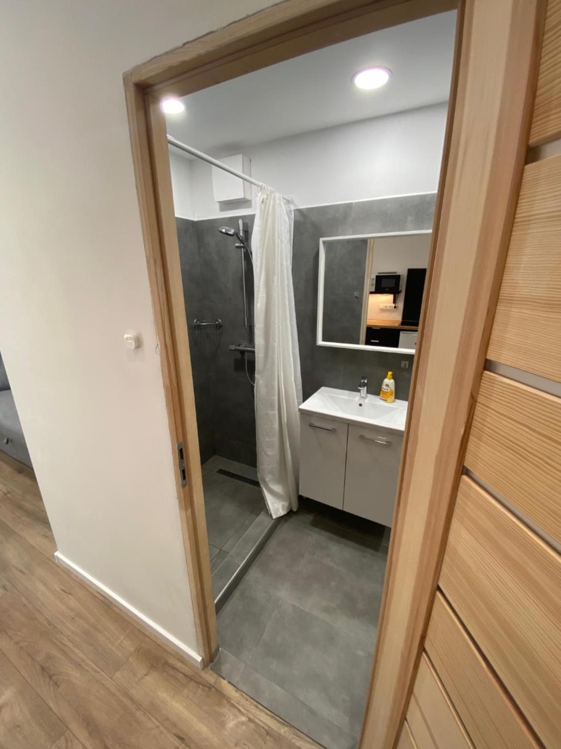 Benjamin Apartman