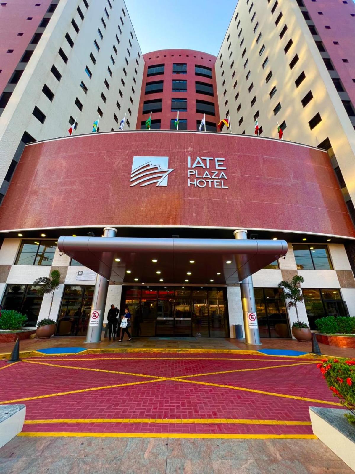 Hotel Iate Plaza Hotel - Image 1