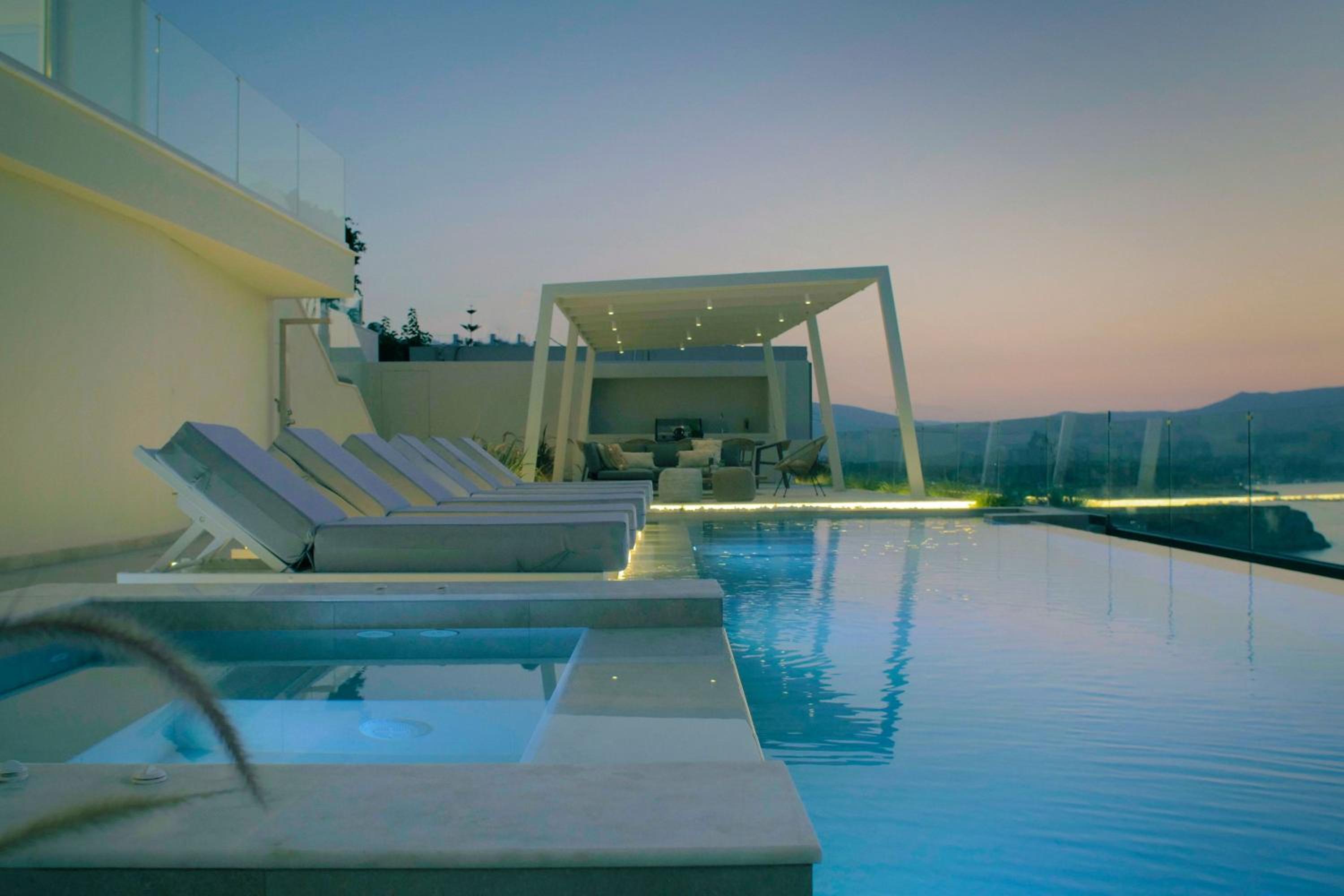 Seaview Lux by PosarelliVillas