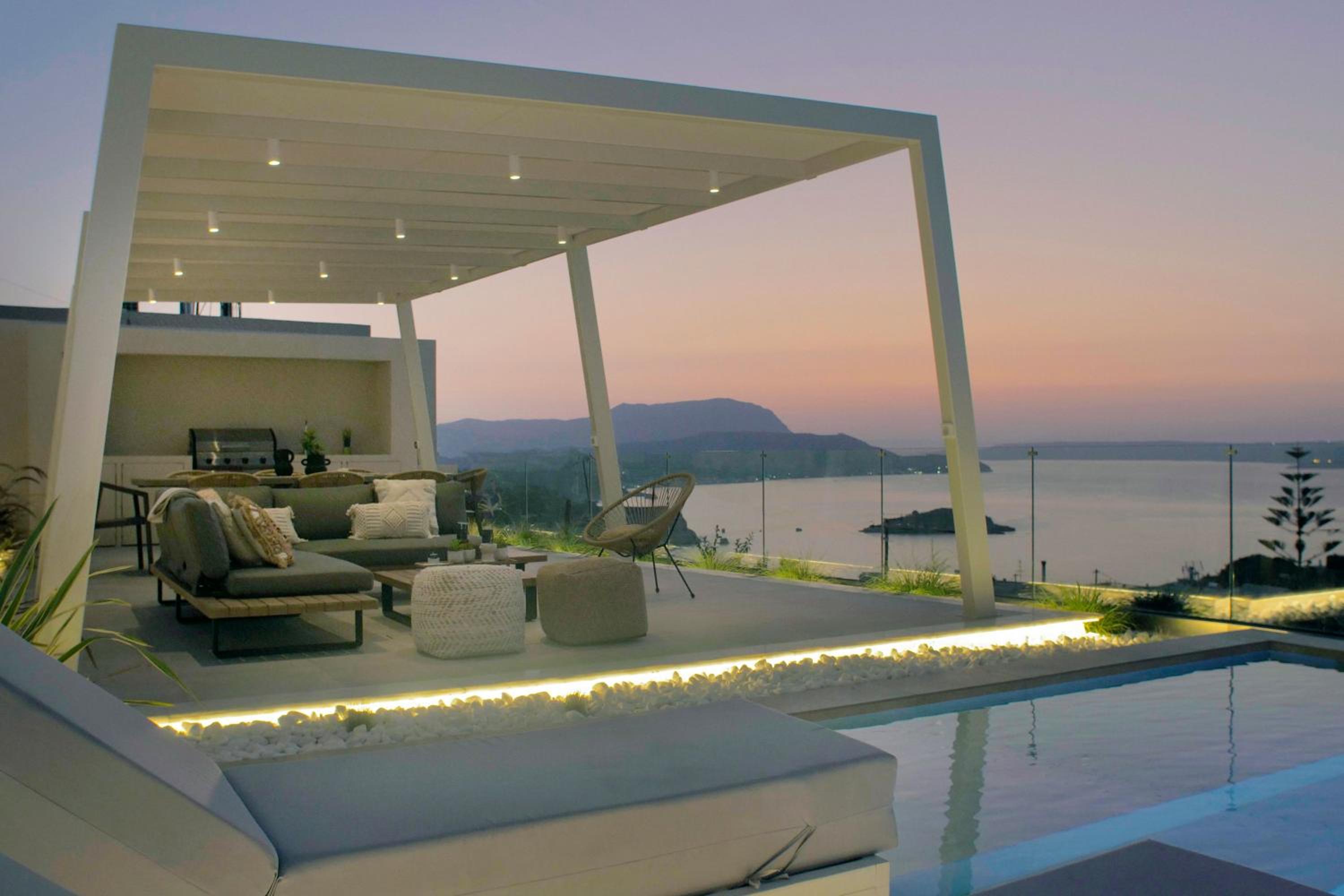 Seaview Lux by PosarelliVillas