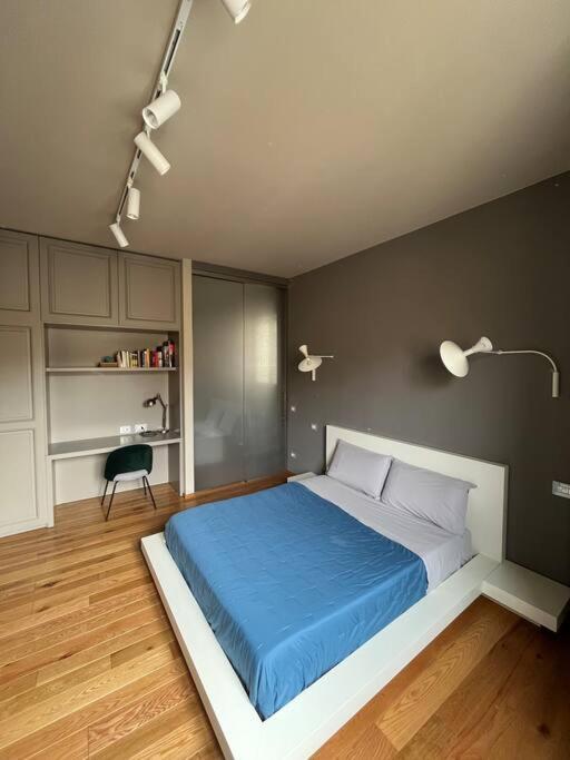 New Residence on Lungarno Soderini near Ponte Vecchio