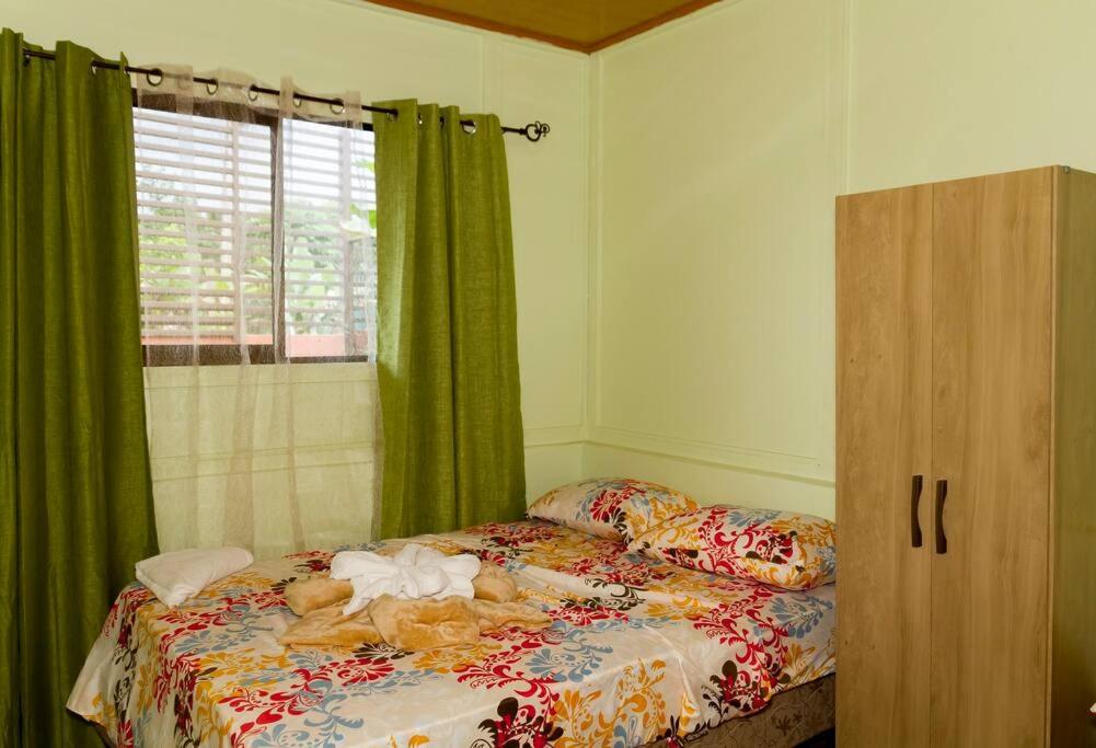 Casita Colorada, Sierpe de Osa
