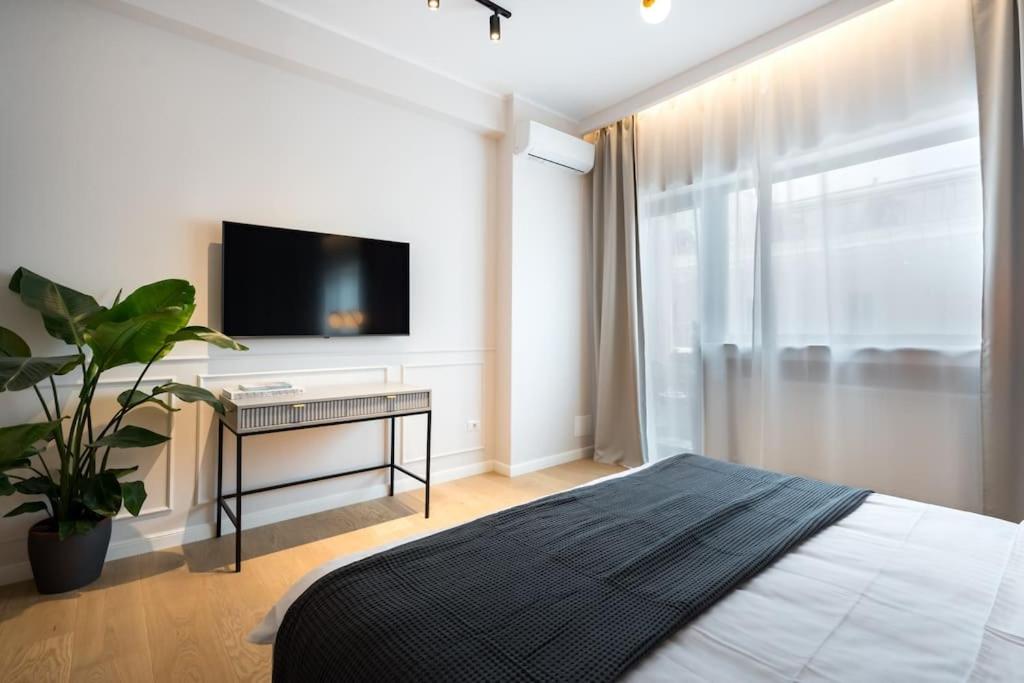 Winsome 2BR apartment on Calea Victoriei view 3