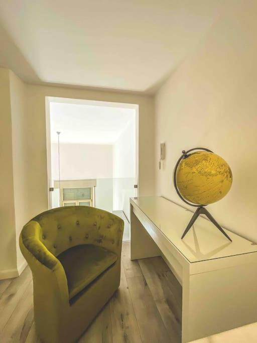 VersOrtigia Home Beautiful Apartment view 4