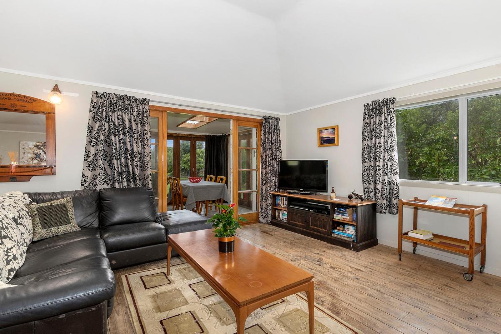 39 North - Tutukaka Holiday Home view 3