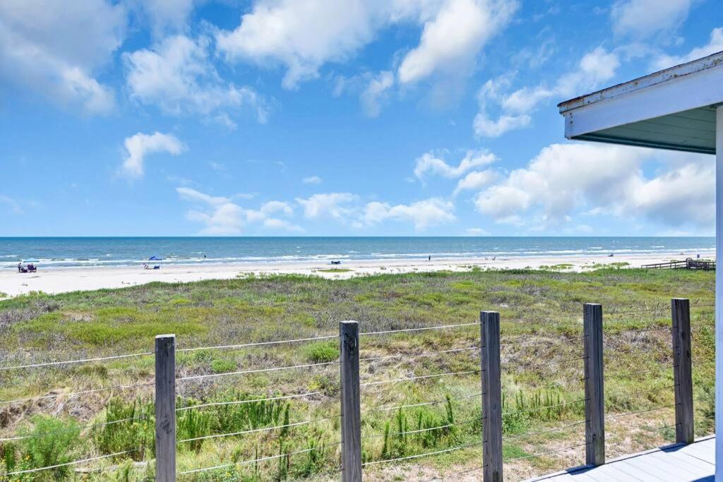 Kennedy - Beachfront Beauty Panoramic Views Galveston! view 3