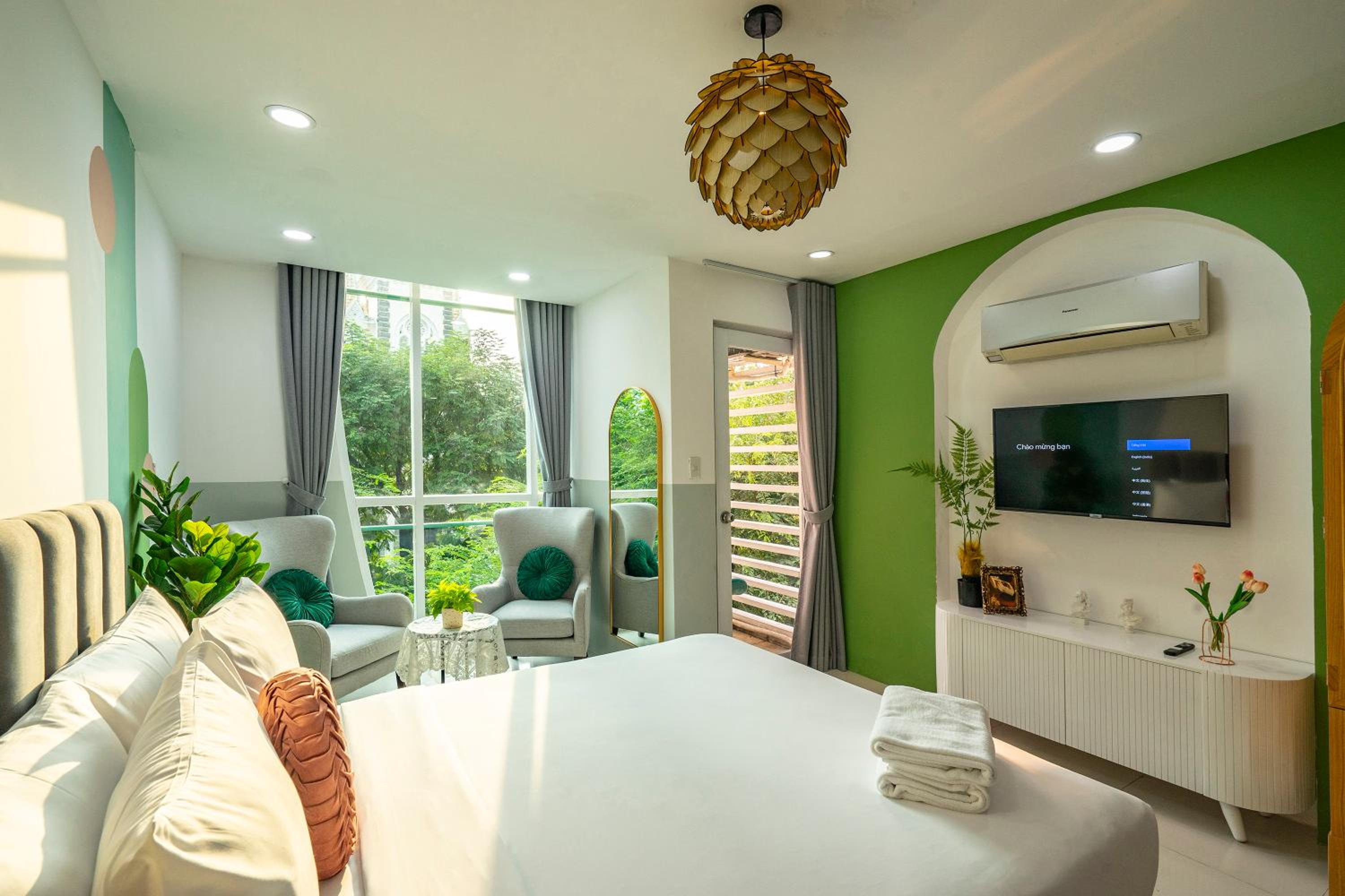 SAZI Church View Home - Free Nails HairWash