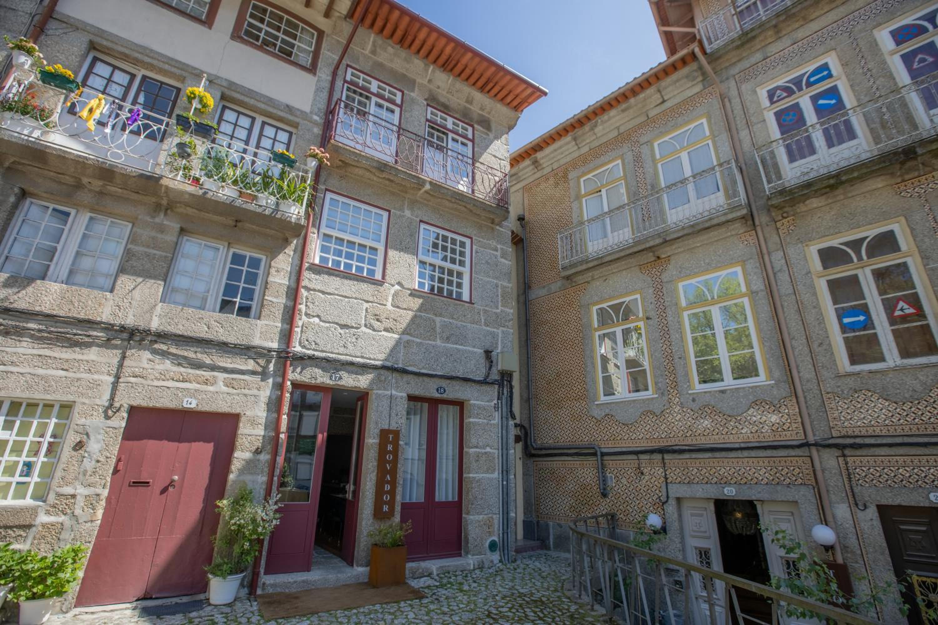 Trovador Guest House