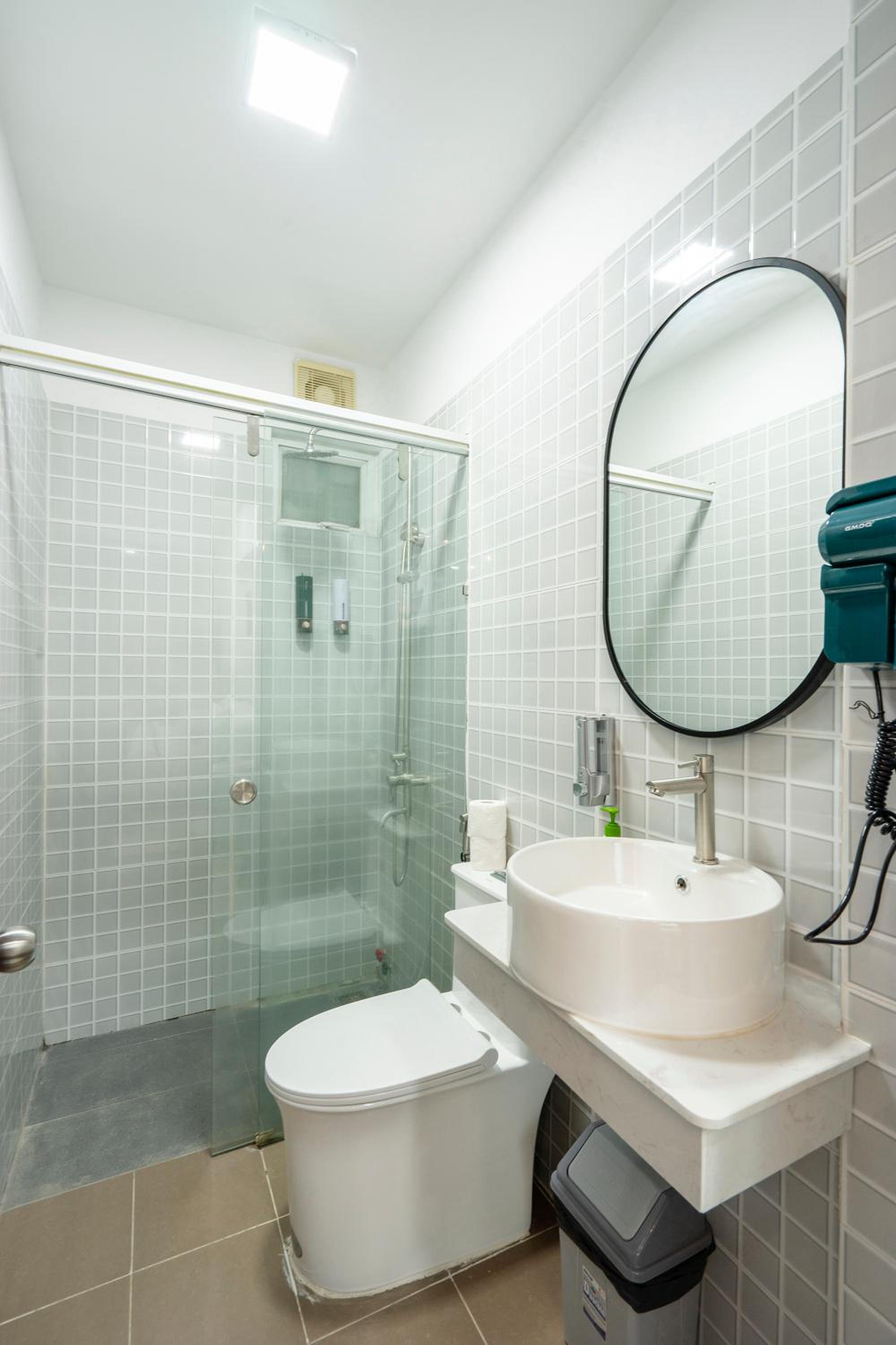SAZI Church View Home - Free Nails HairWash