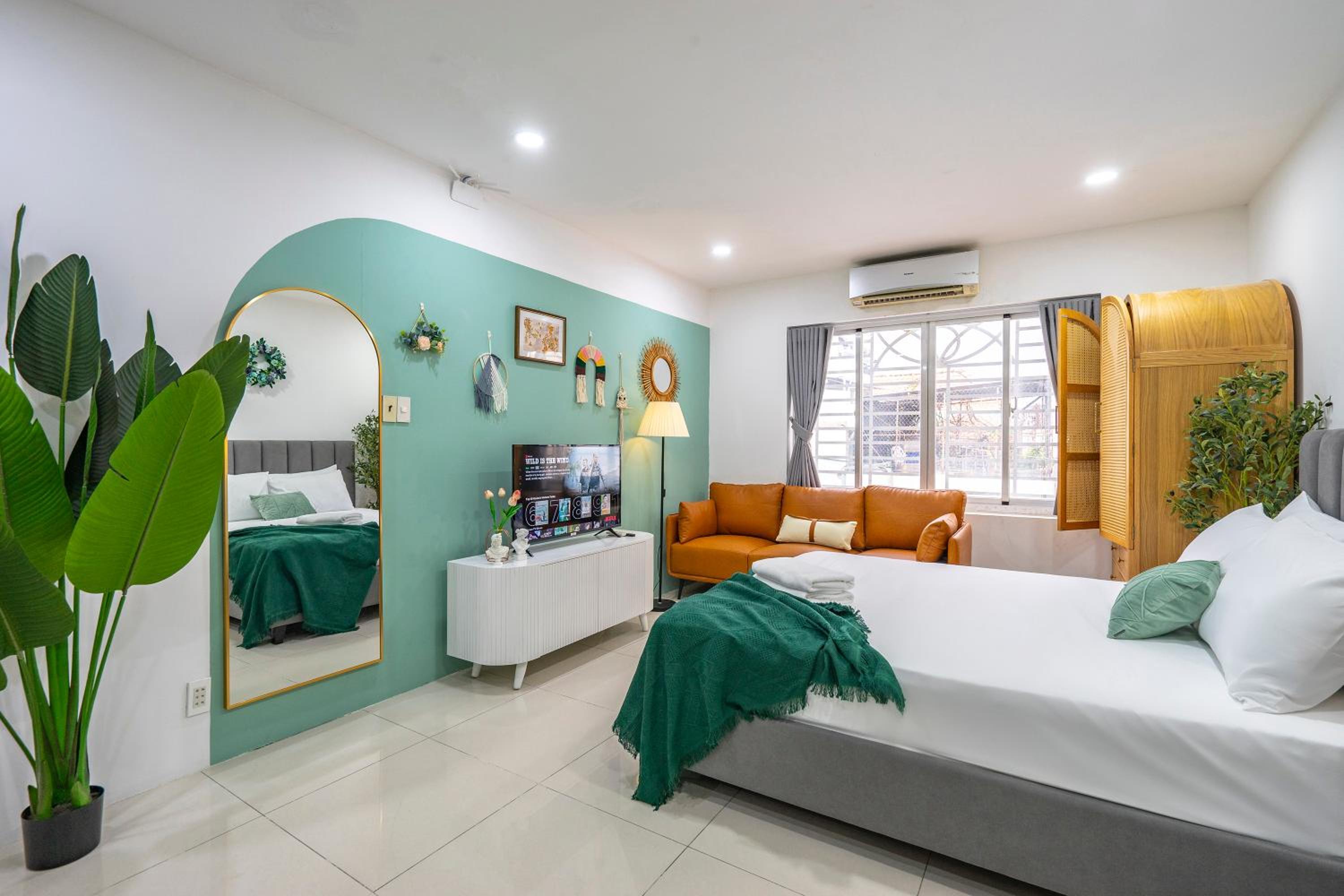 SAZI Church View Home - Free Nails HairWash