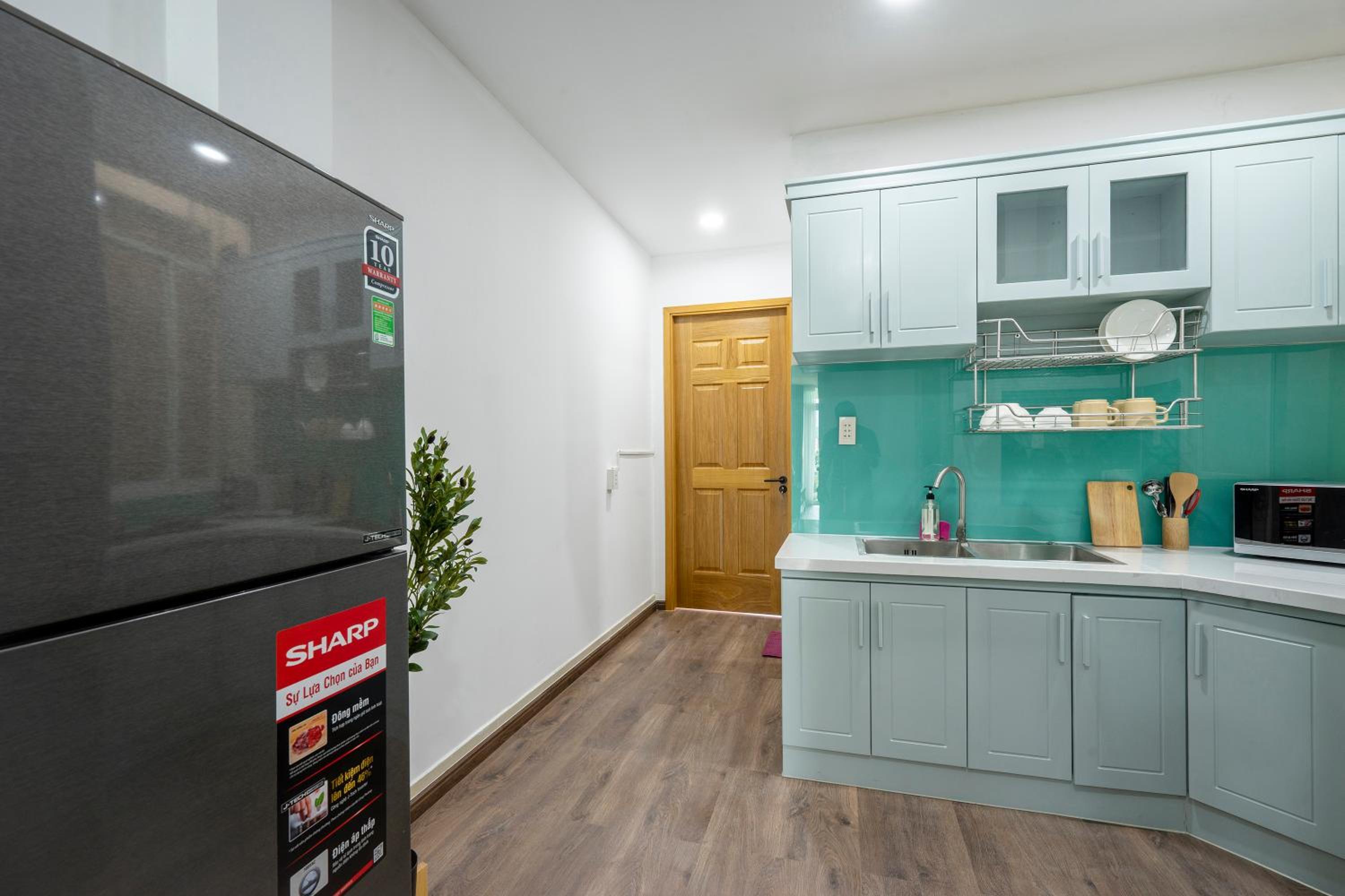 SAZI Church View Home - Free Nails HairWash
