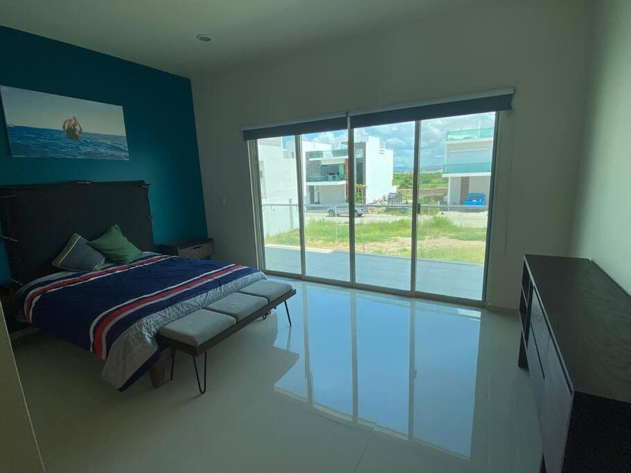 Hermosa casa de playa con vista al mar y albercas! view 4