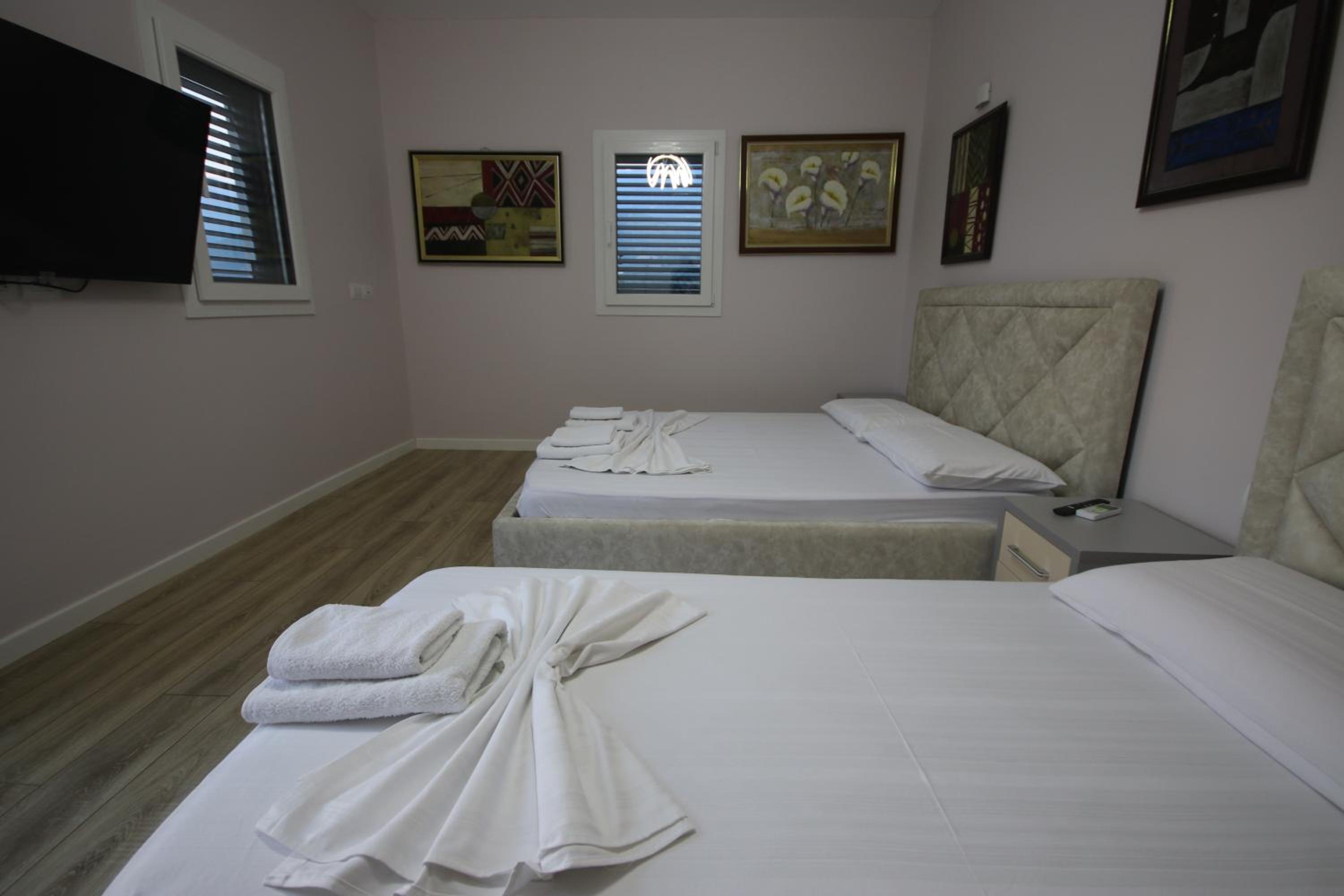 Vila Mario Himare
