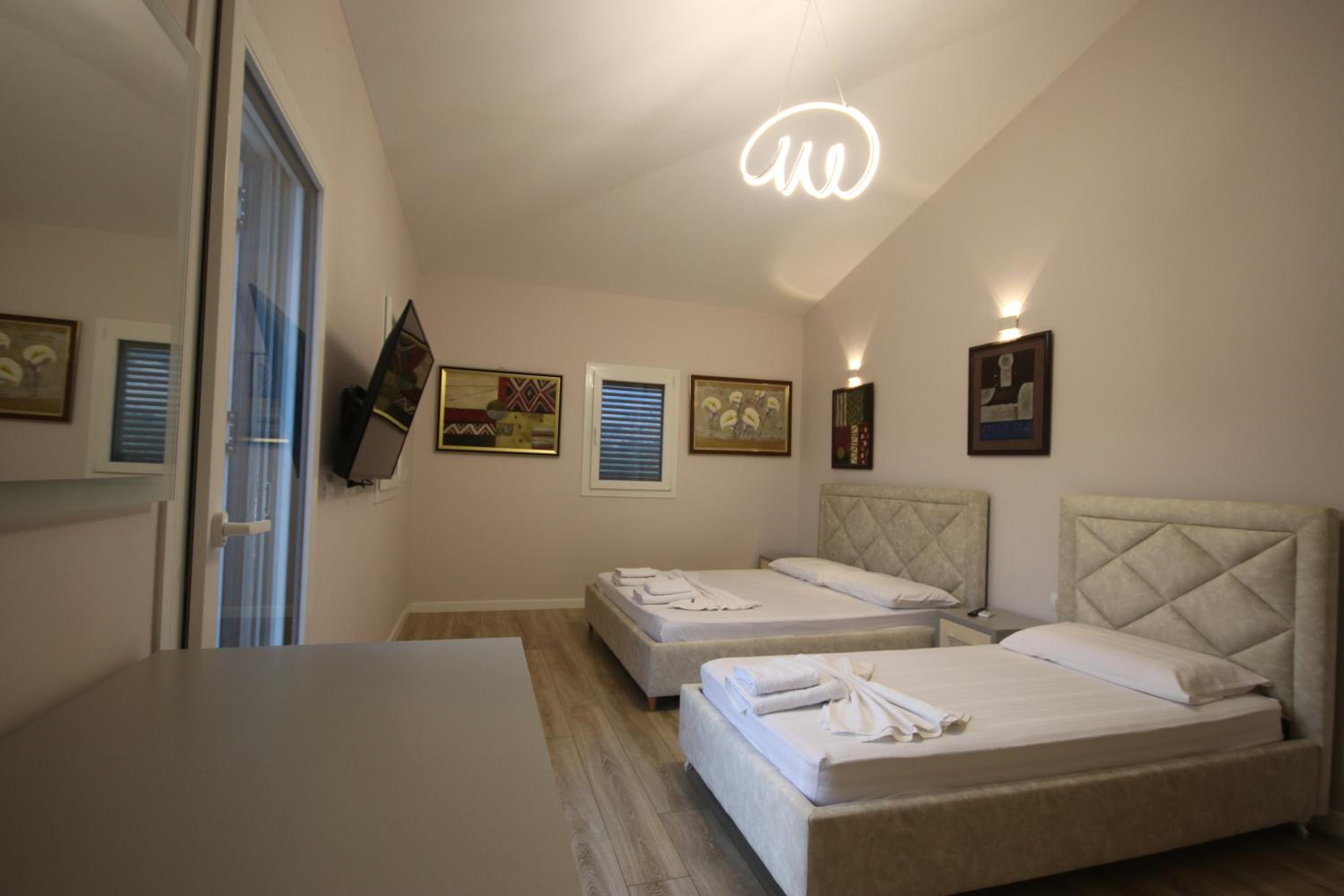 Vila Mario Himare